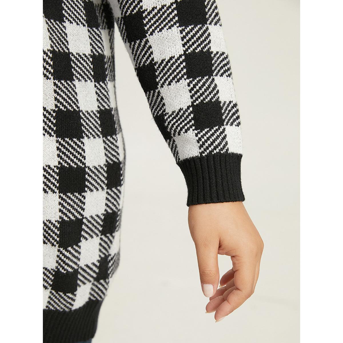 Plus Size Supersoft Essentials Plaid Elastic Cuffs Cardigan Black Women Casual Loose Long Sleeve Dailywear Cardigans BloomChic 22-24/3X Product Image