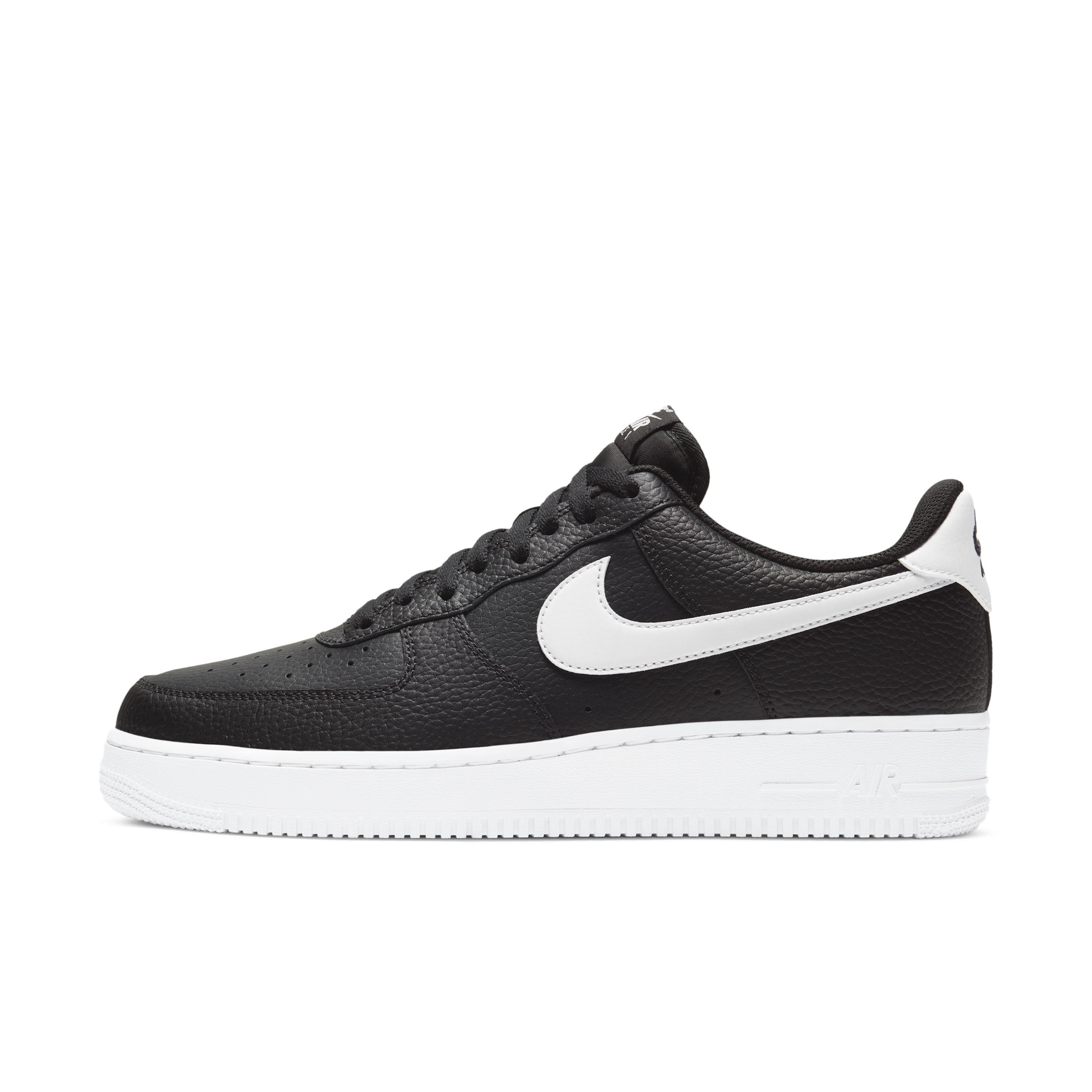 Nike Mens Air Force 1 07 Shoes | CT2302-100 Product Image