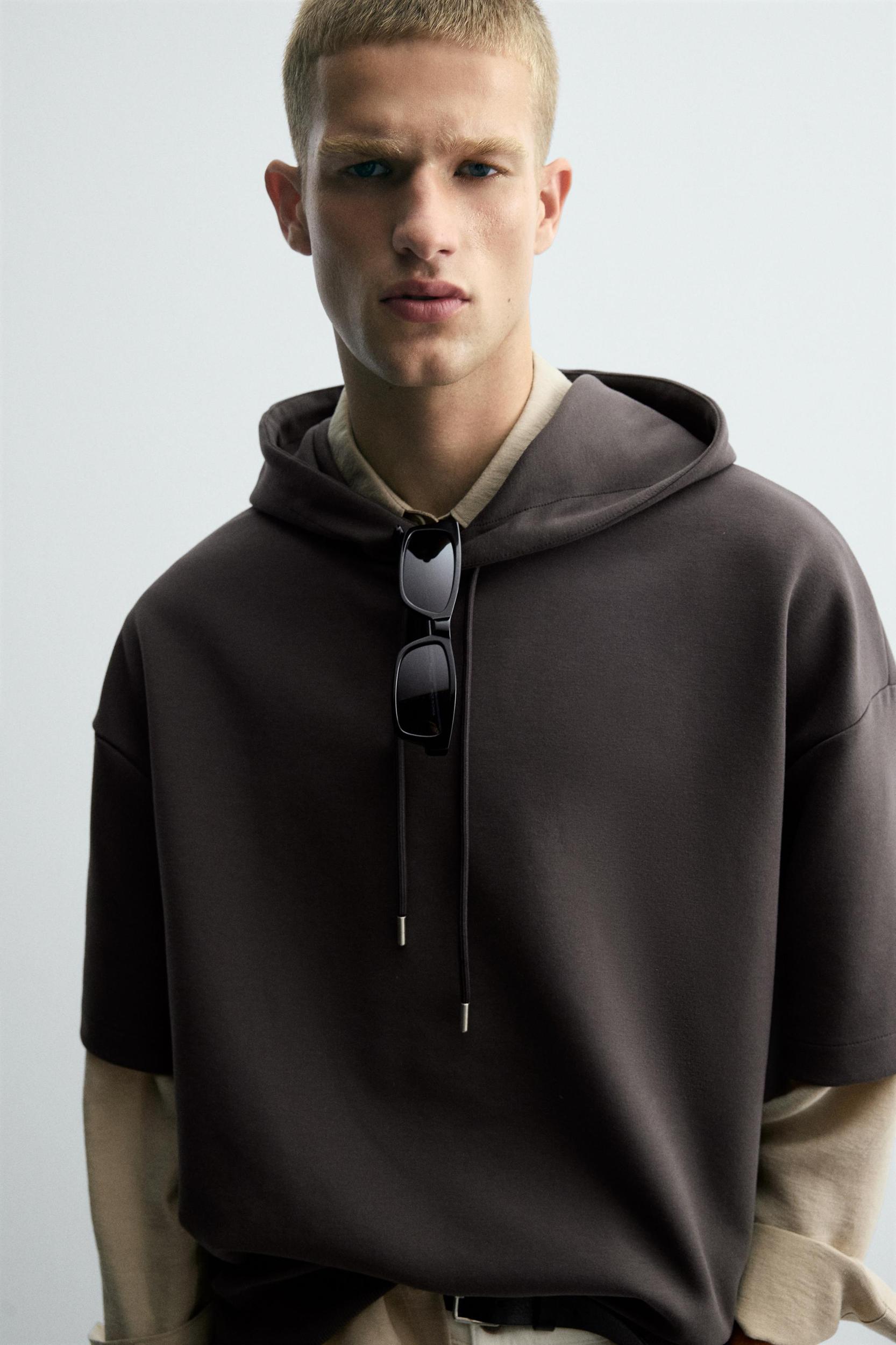 INTERLOCK HOODED SWEATSHIRT WITH LABEL Product Image