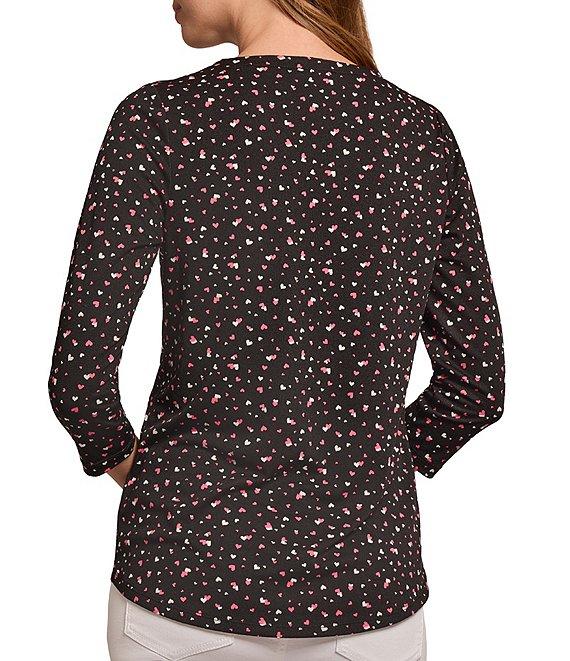 Jones New York Heart Print Moss Crepe Metal Trim V-Neck 3/4 Sleeve Top Product Image
