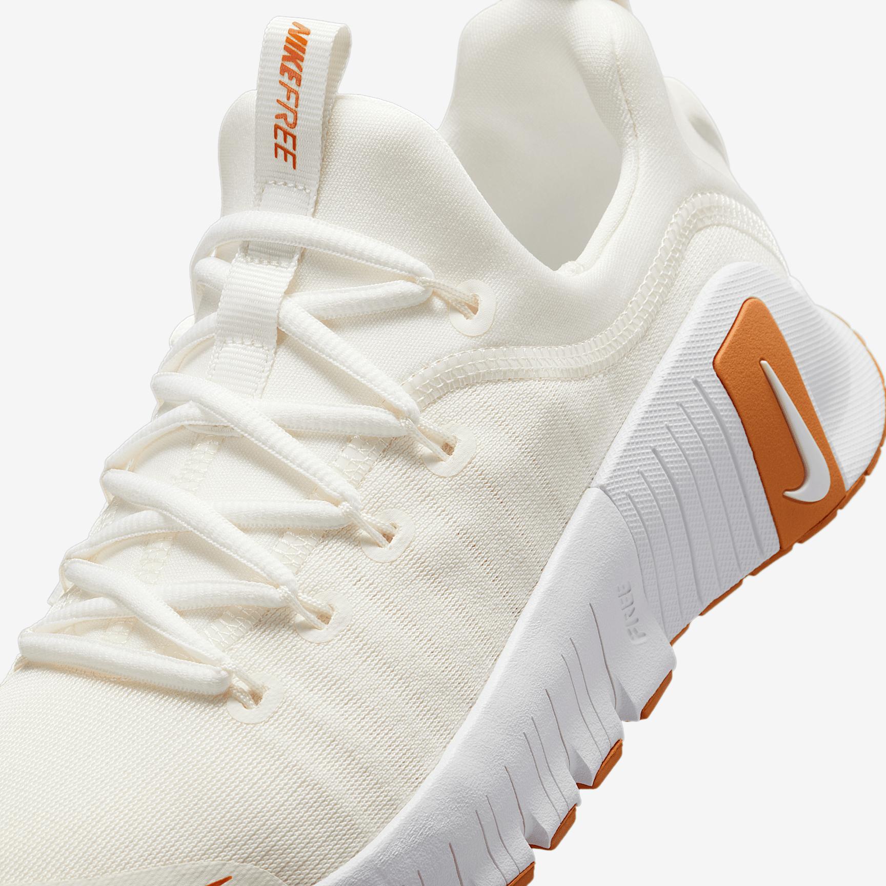Nike Women's Free Metcon 6 Workout Shoes Product Image