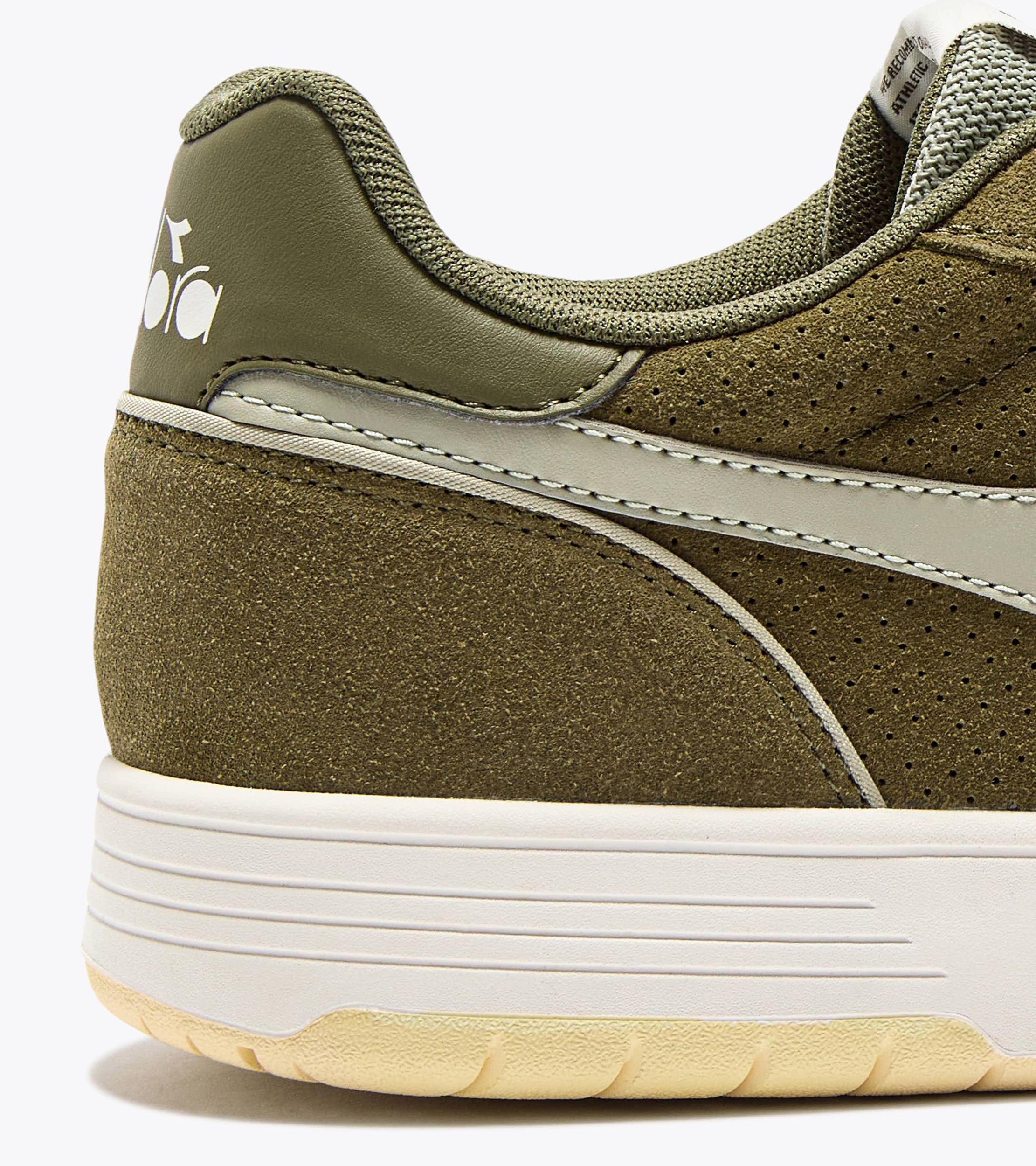 DEUCE M2 SUEDE Product Image