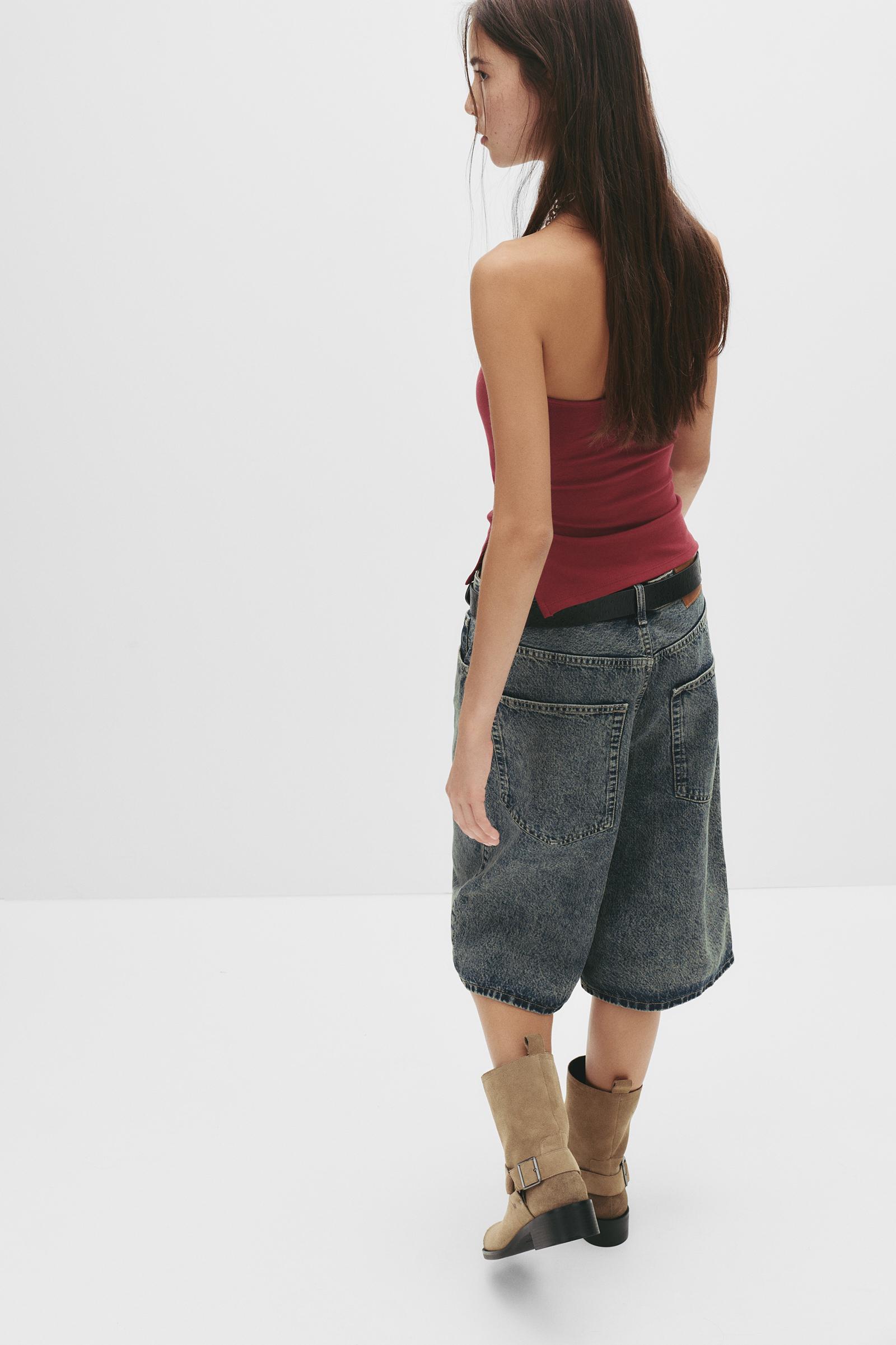 Strapless top with vent Product Image