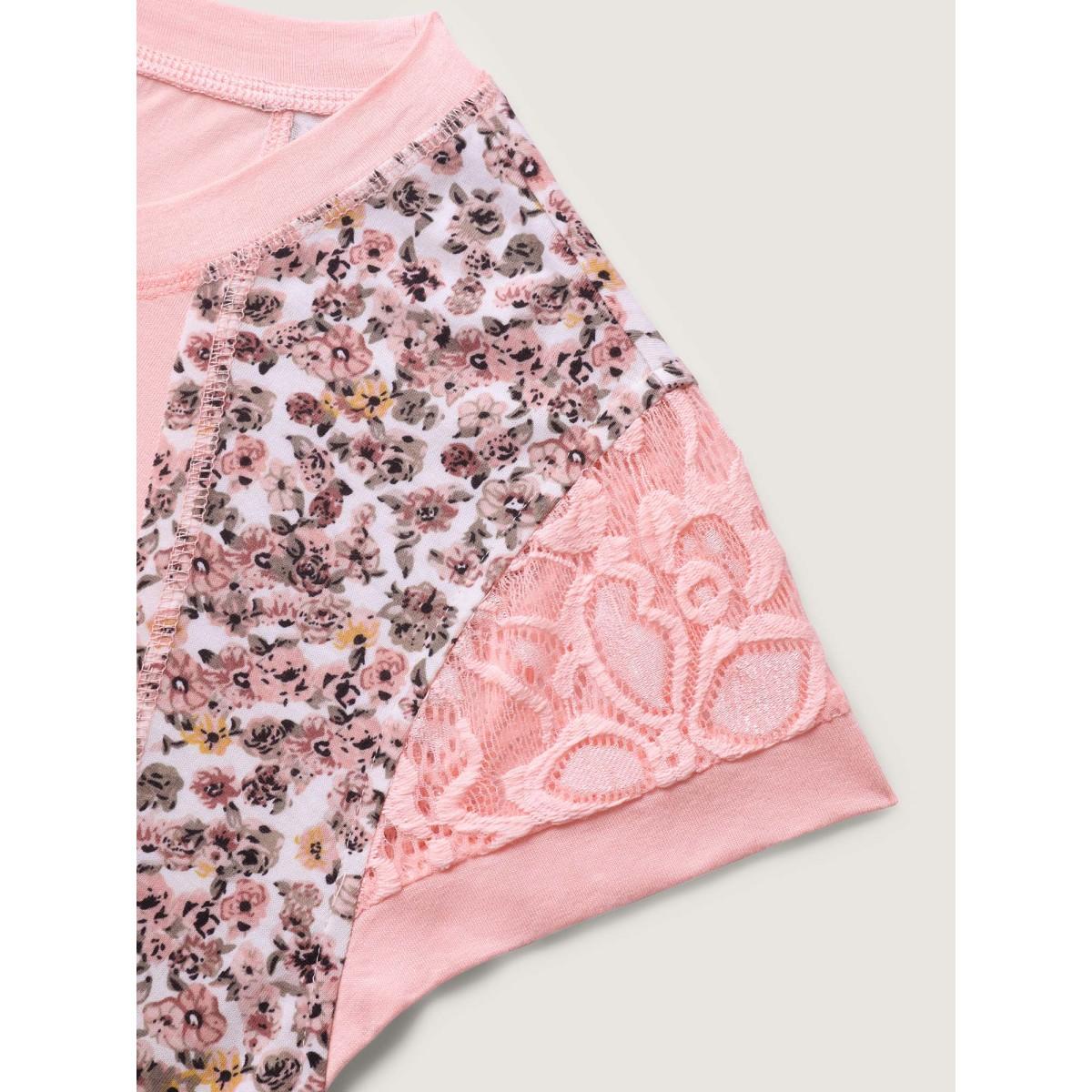 Plus Size Floral Print Contrast Cut-Out T-Shirt MistyRose Women Leisure Contrast Round Neck Casual T-shirts BloomChic 22-24/3X Product Image