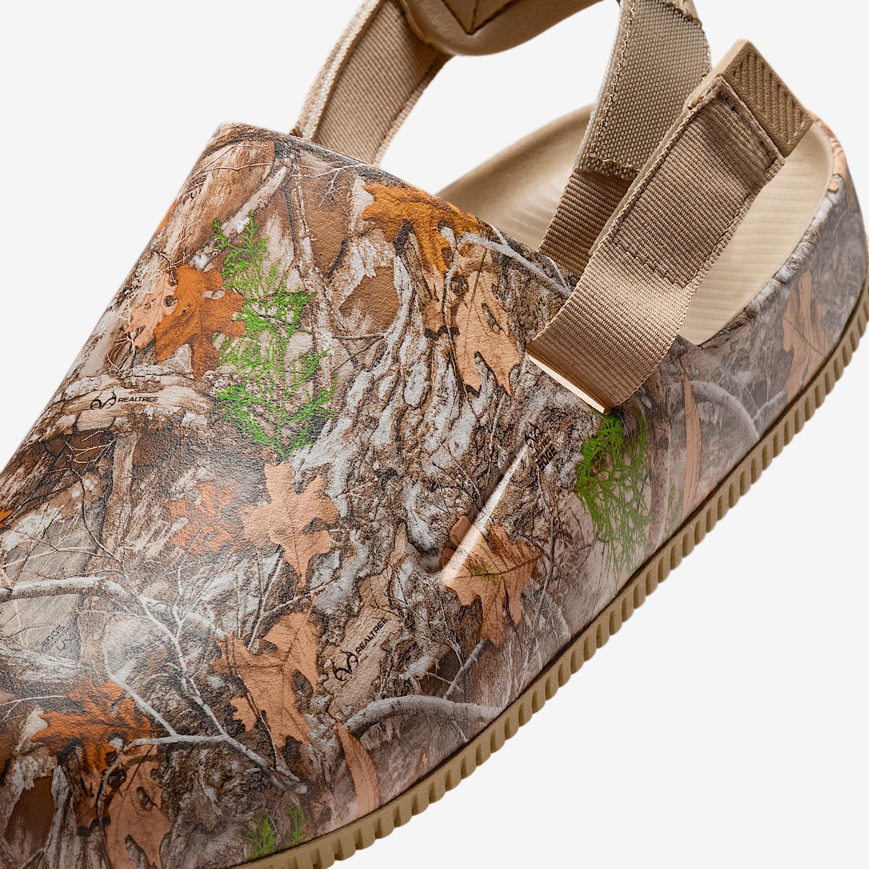 Nike Calm RealTree Men's Shoes Product Image
