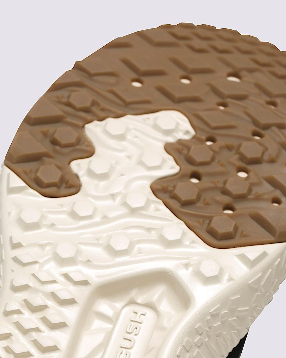 UltraRange Neo VR3 Shoe in Black / White| Vans US Product Image