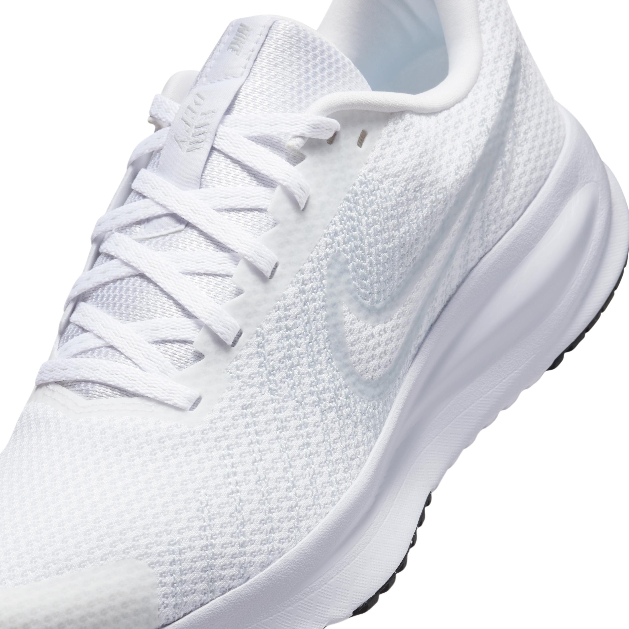 Nike Womens Run Defy Road Running Shoes | HM9593-103 Product Image