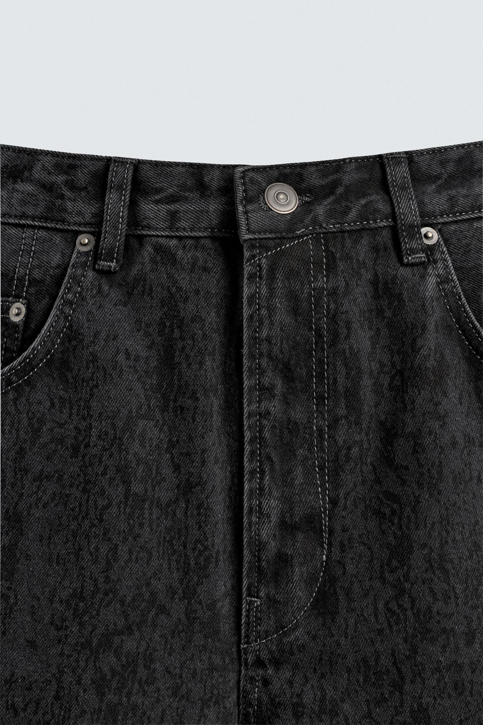 PRINTED BAGGY FIT JEANS Product Image