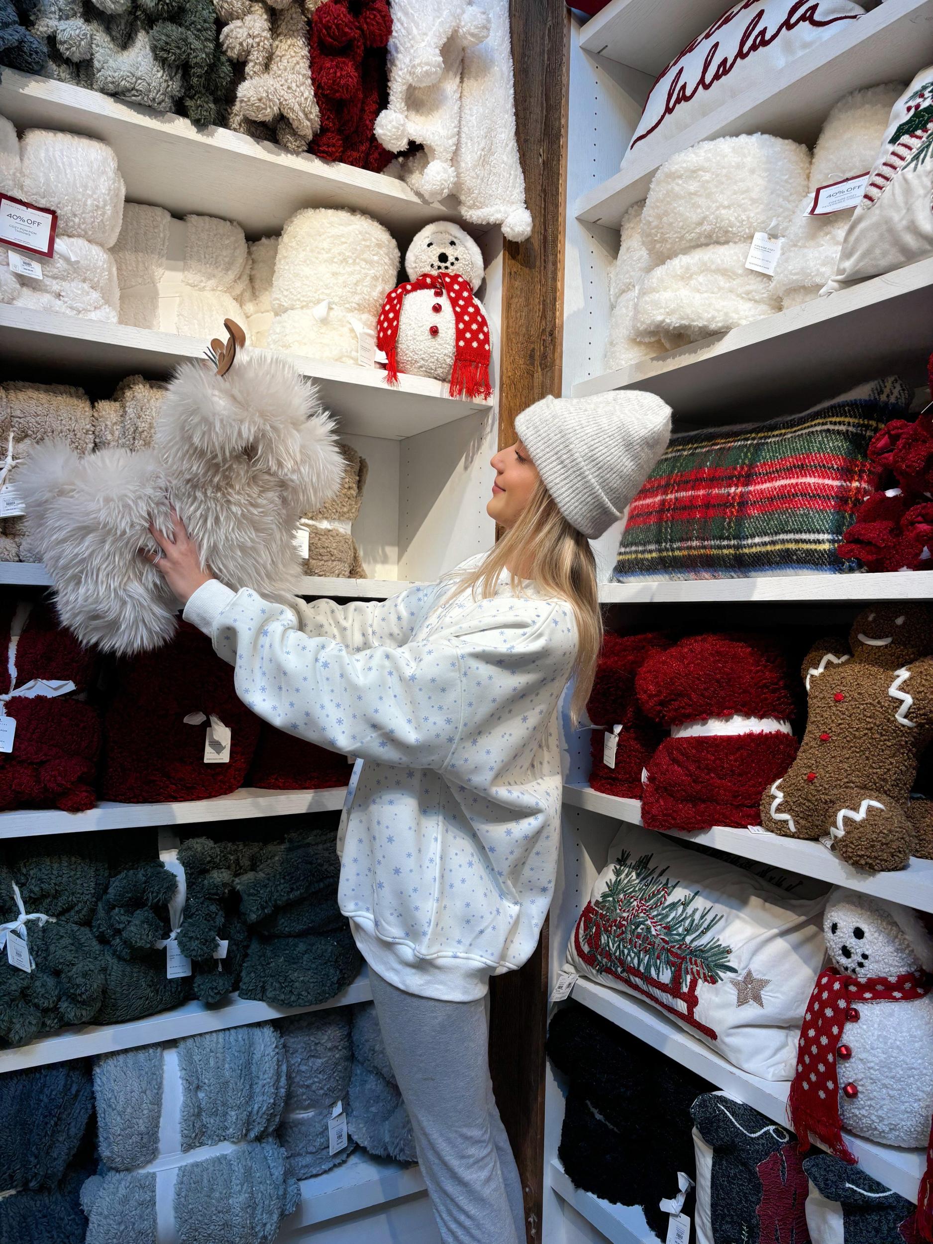 Snowflake Sunkissedcoconut Embroider Sweatshirt Product Image