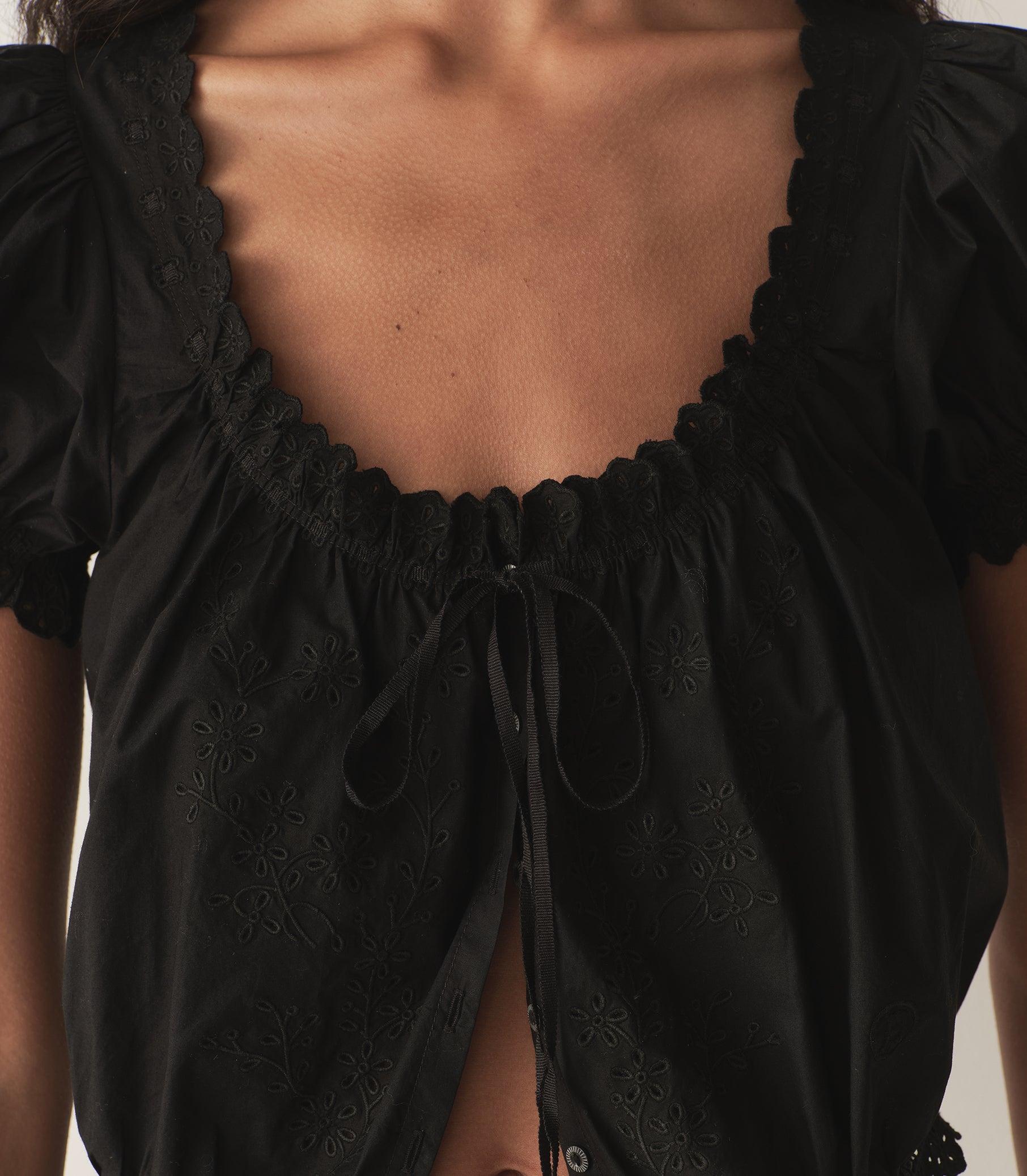 NERA TOP -- BLACK Product Image