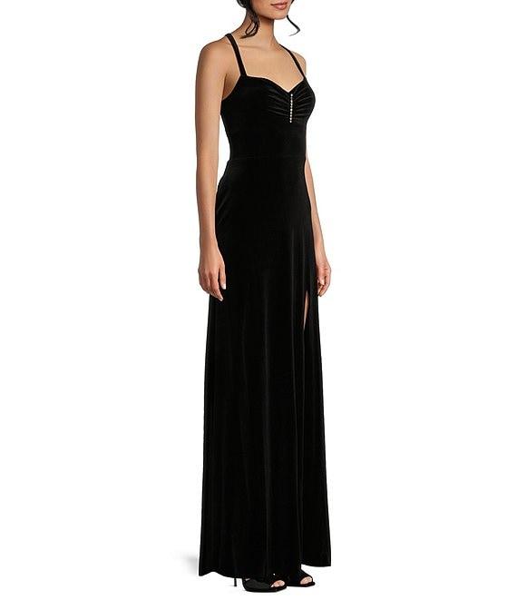 Blondie Nites Sweetheart Neckline Sleeveless Long Velvet Pinch Dress Product Image