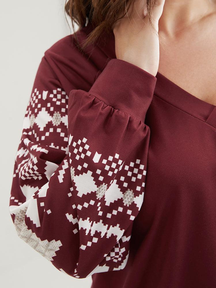 Snowflake Print V Neck Drop Shoulder Sweatshirt Female Product Image