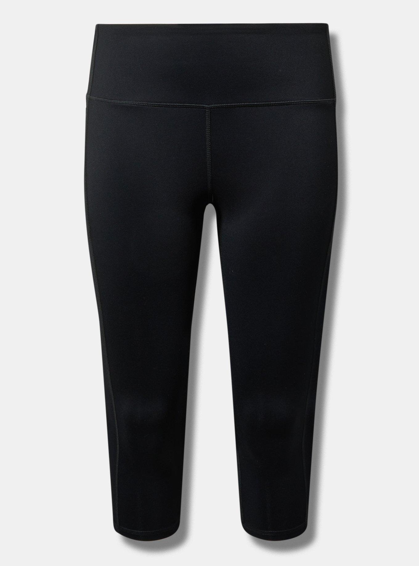 Capri Side Pocket Active Legging Product Image