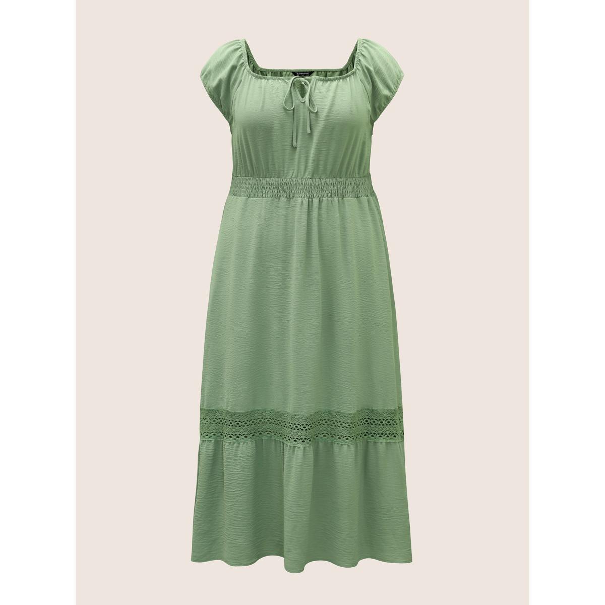 Plus Size Guipure Lace Tie Knot Raglan Sleeve Dress Palemauve Women Elegant Woven ribbon&lace trim Square Neck Cap Sleeve Curvy BloomChic 14-16/1X Product Image