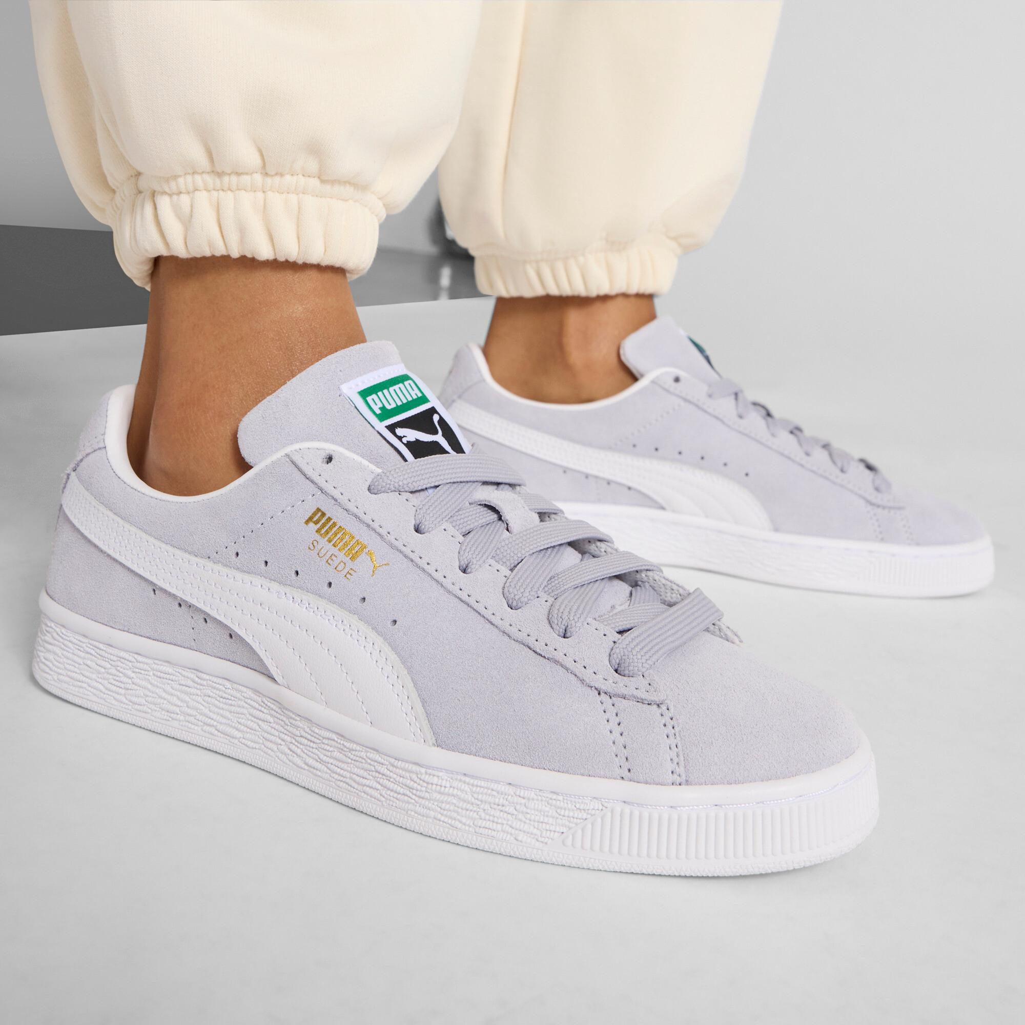 Suede Classic Women's Sneakers Product Image