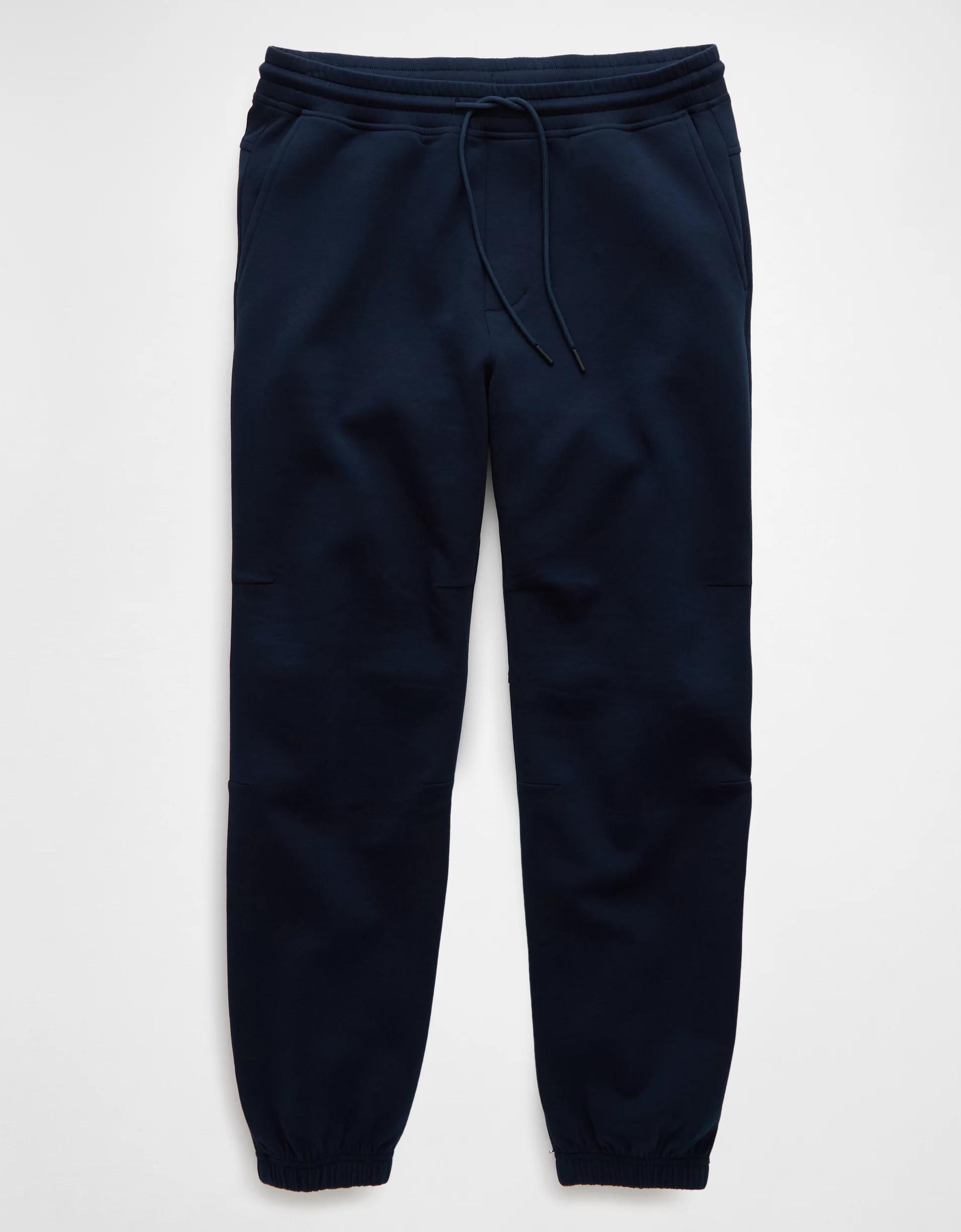 AE 24/7 Tech Fleece Jogger Product Image