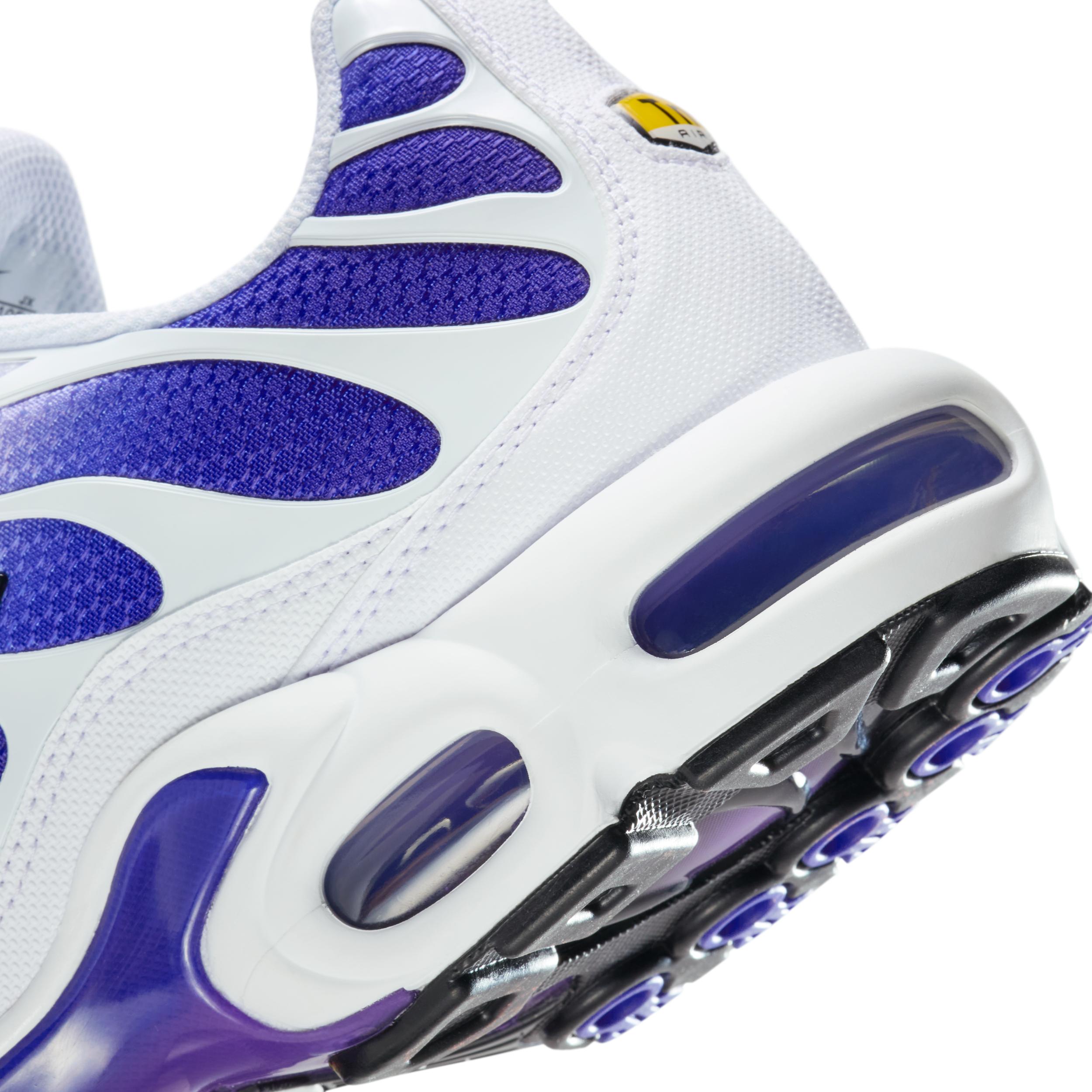 Nike Men's Air Max Plus Shoes Product Image