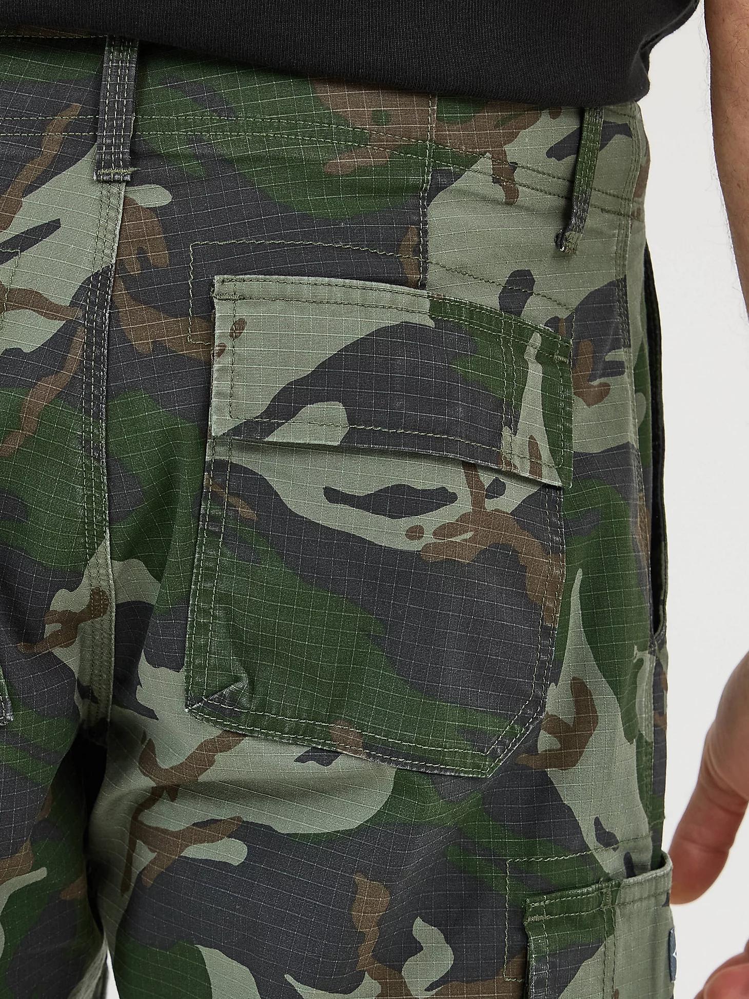 Men's Extreme Motion Carolina Ripstop Cargo Short | Men's Shorts | Lee® Product Image