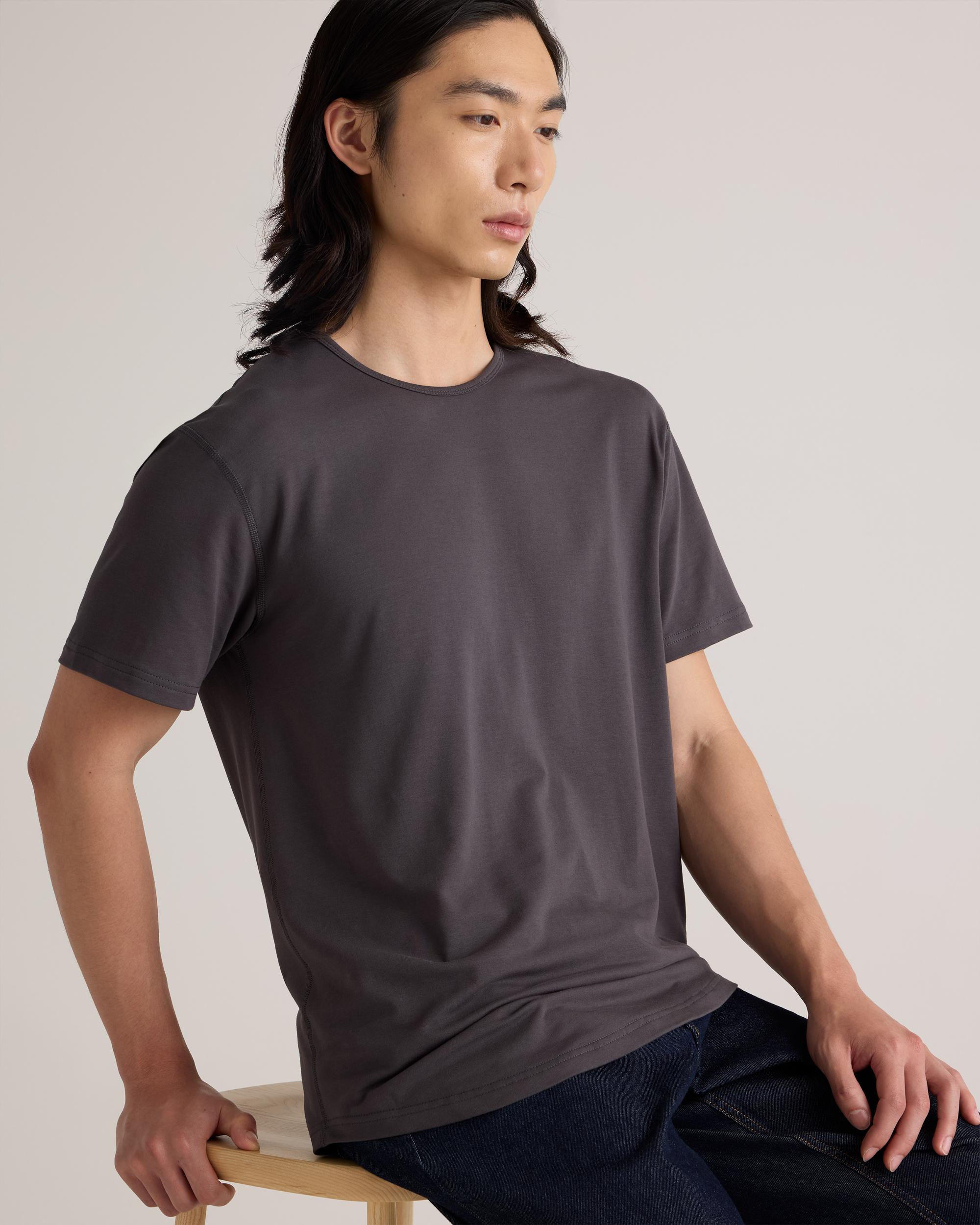 Quince | Men's Flex Curve Crewneck T-Shirt Organic Cotton Product Image