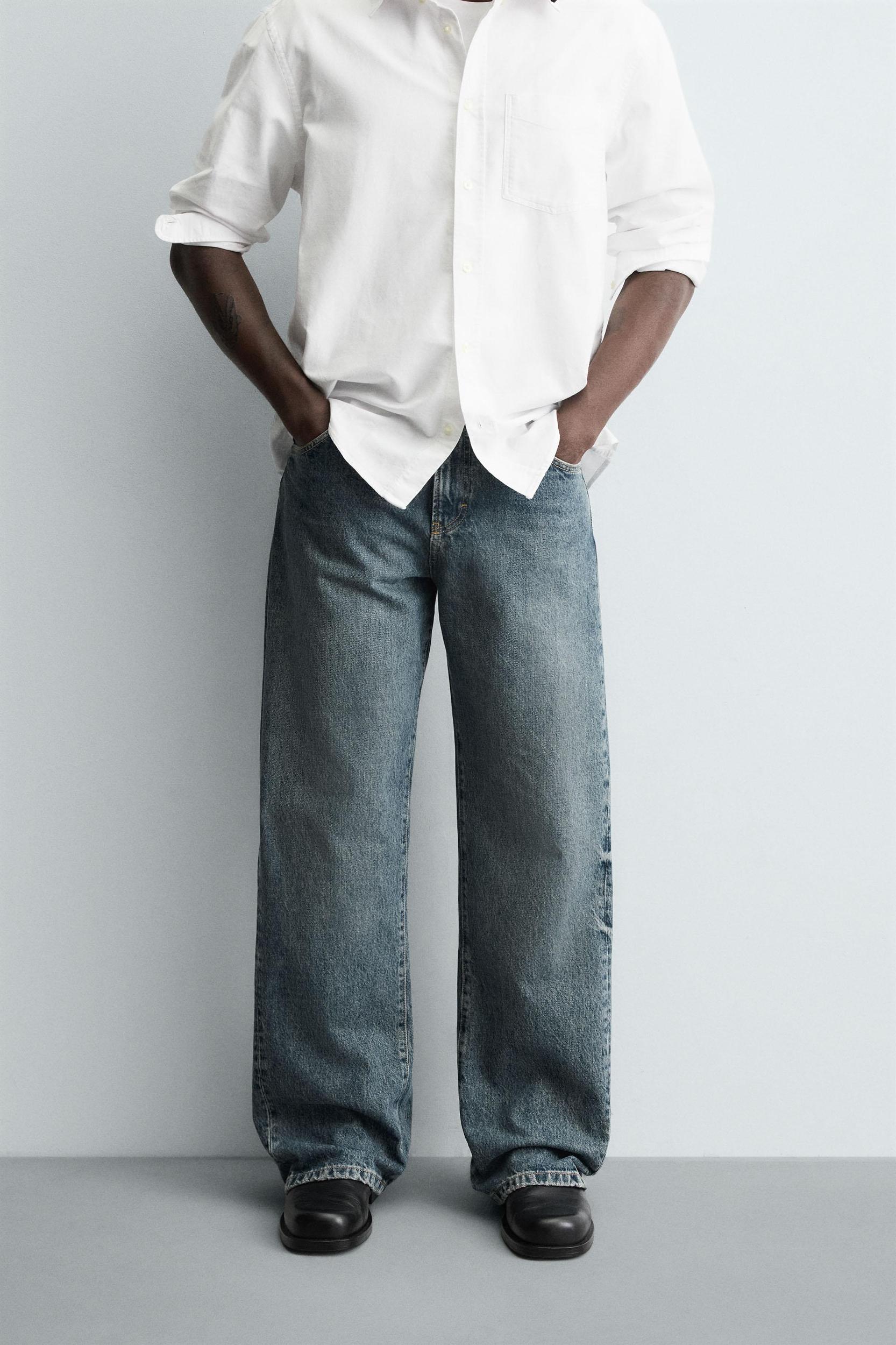 FLARE FIT JEANS Product Image
