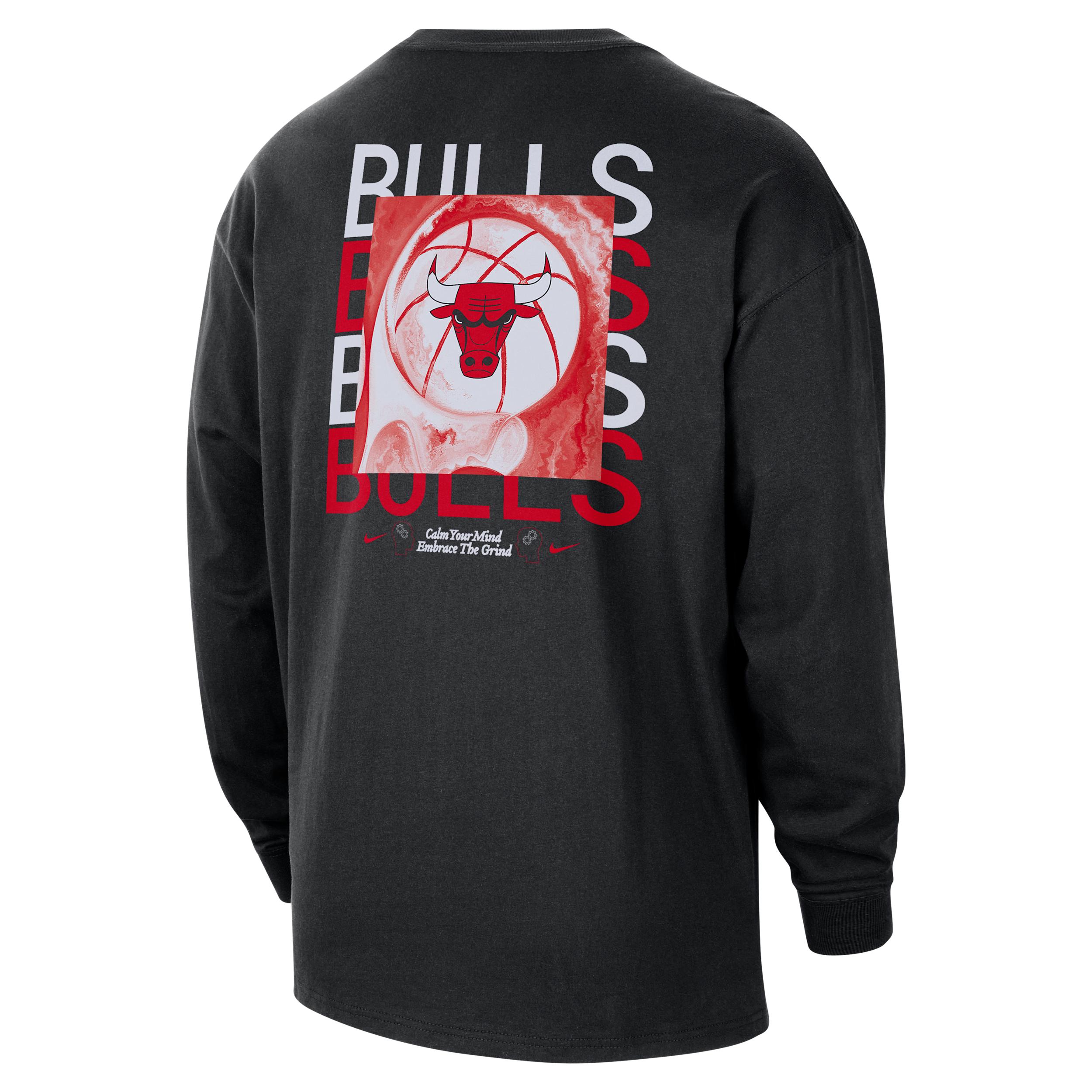 Chicago Bulls Courtside Nike Men's NBA Max90 Long-Sleeve T-Shirt Product Image