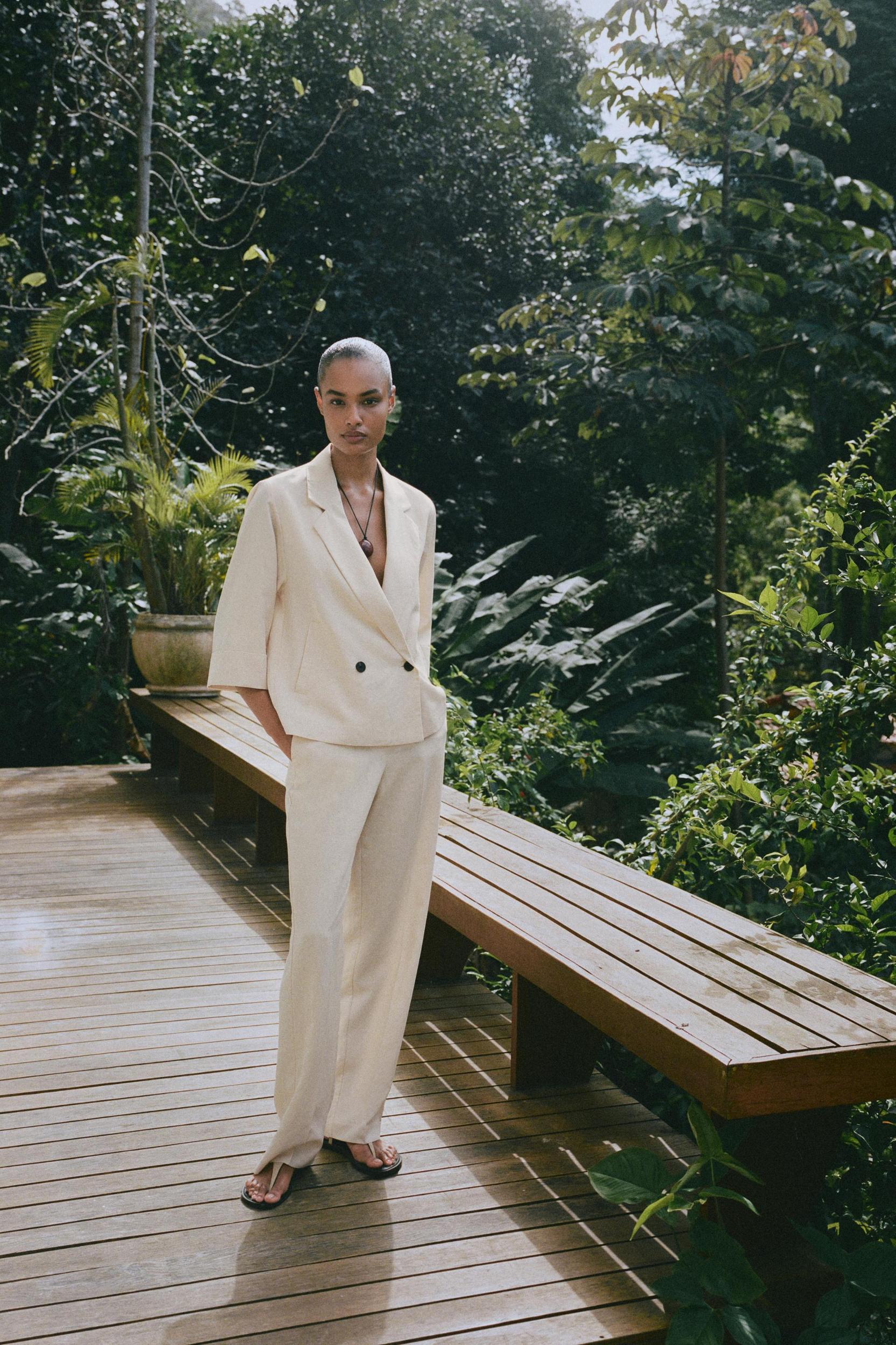 STRAIGHT LEG ELASTIC WAIST PANTS Product Image