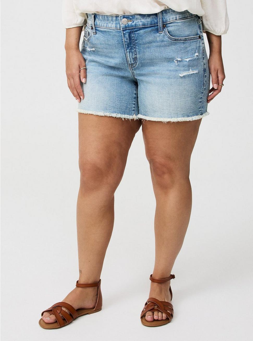 5'' Perfect Mid-Rise Short Product Image