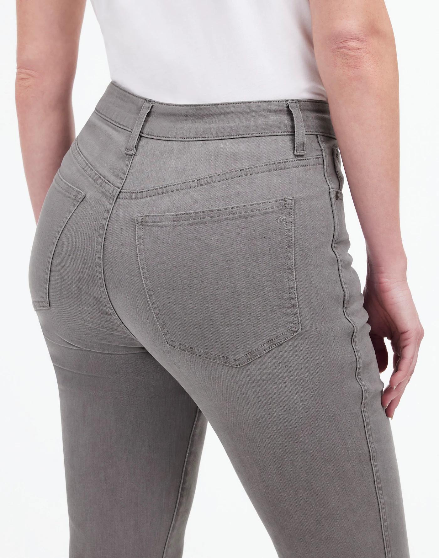 Curvy Stovepipe Jeans Product Image