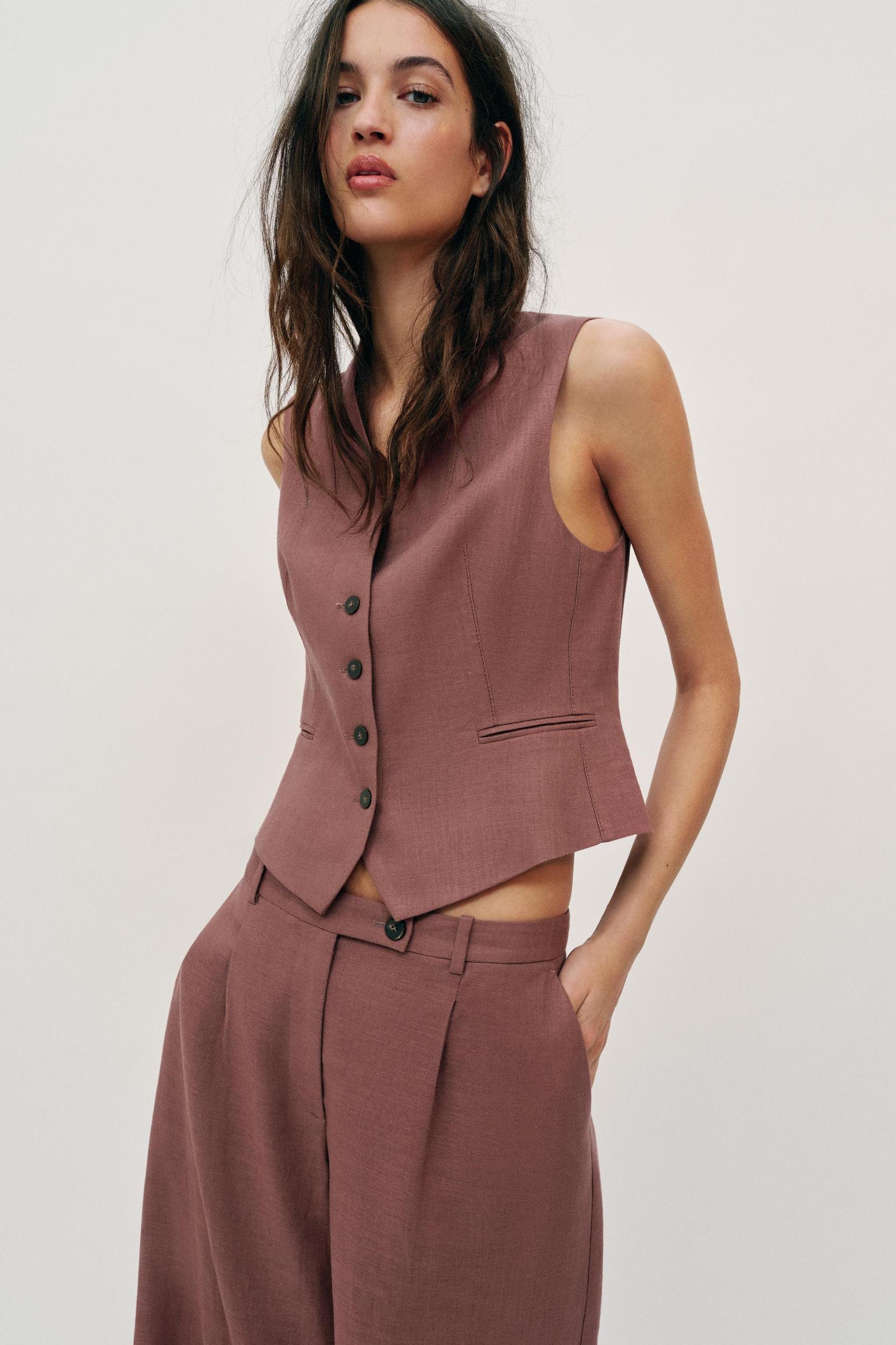 LINEN VEST Product Image