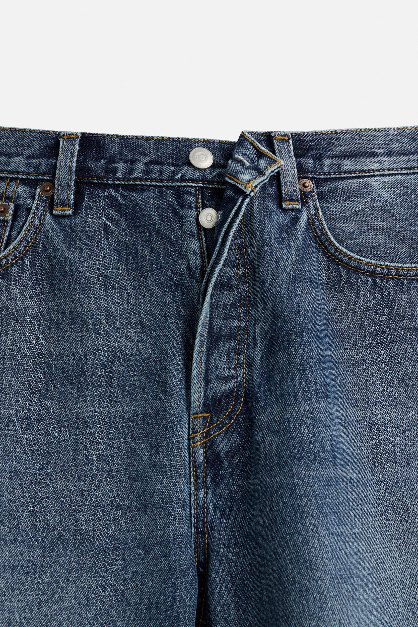 STRAIGHT FIT DENIM SHORTS Product Image