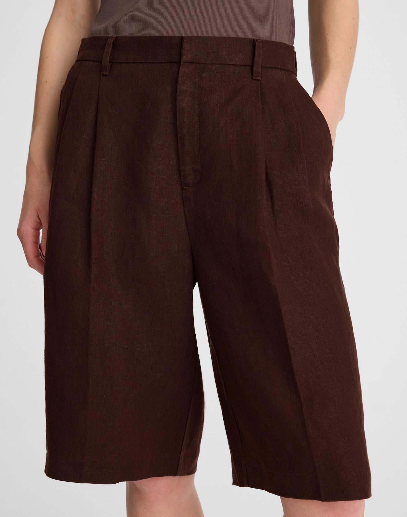 Relaxed Pleated Trouser Shorts in 100% Linen Product Image
