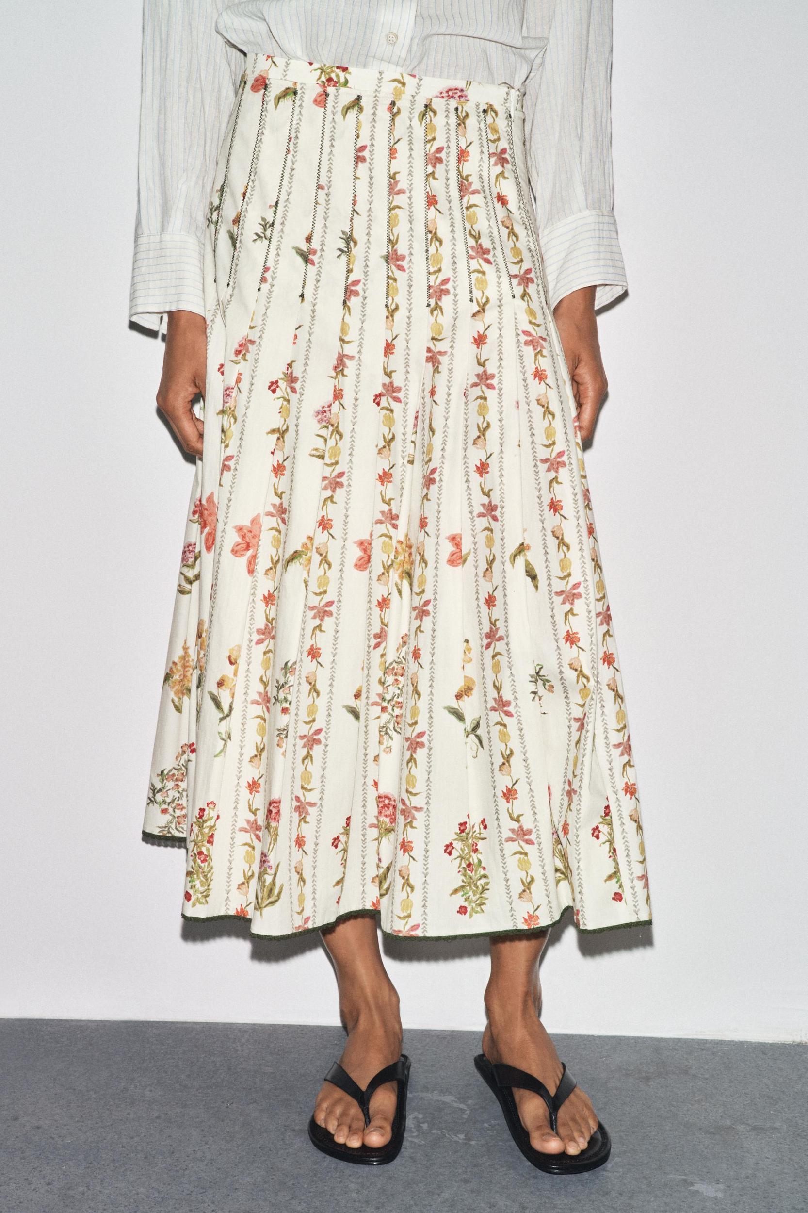 ZW COLLECTION FLORAL PLEATED SKIRT Product Image