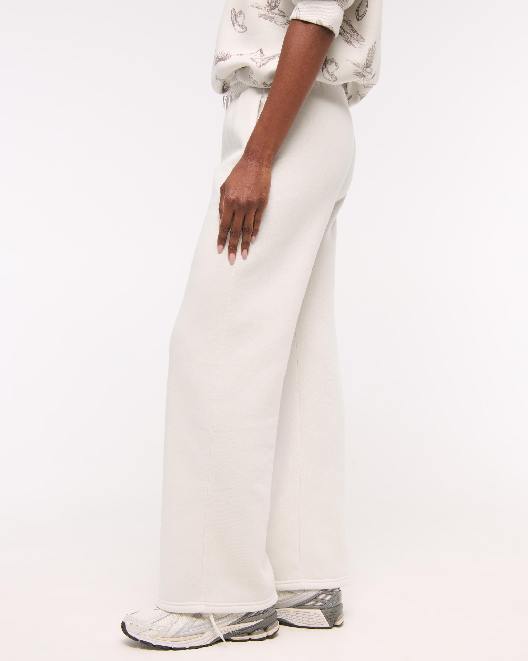 Essential Wide Leg Sunday Sweatpant Product Image