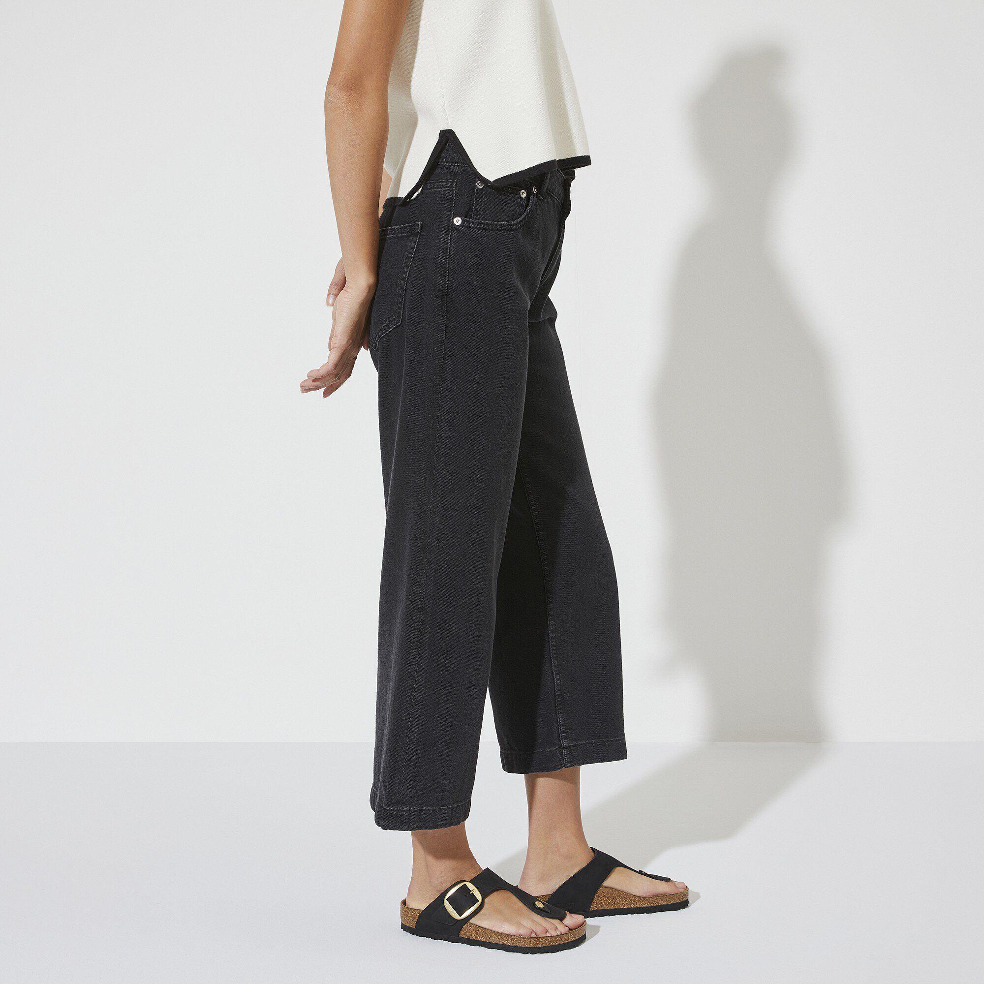 Gizeh Big Buckle Nubuck Leather Black Product Image