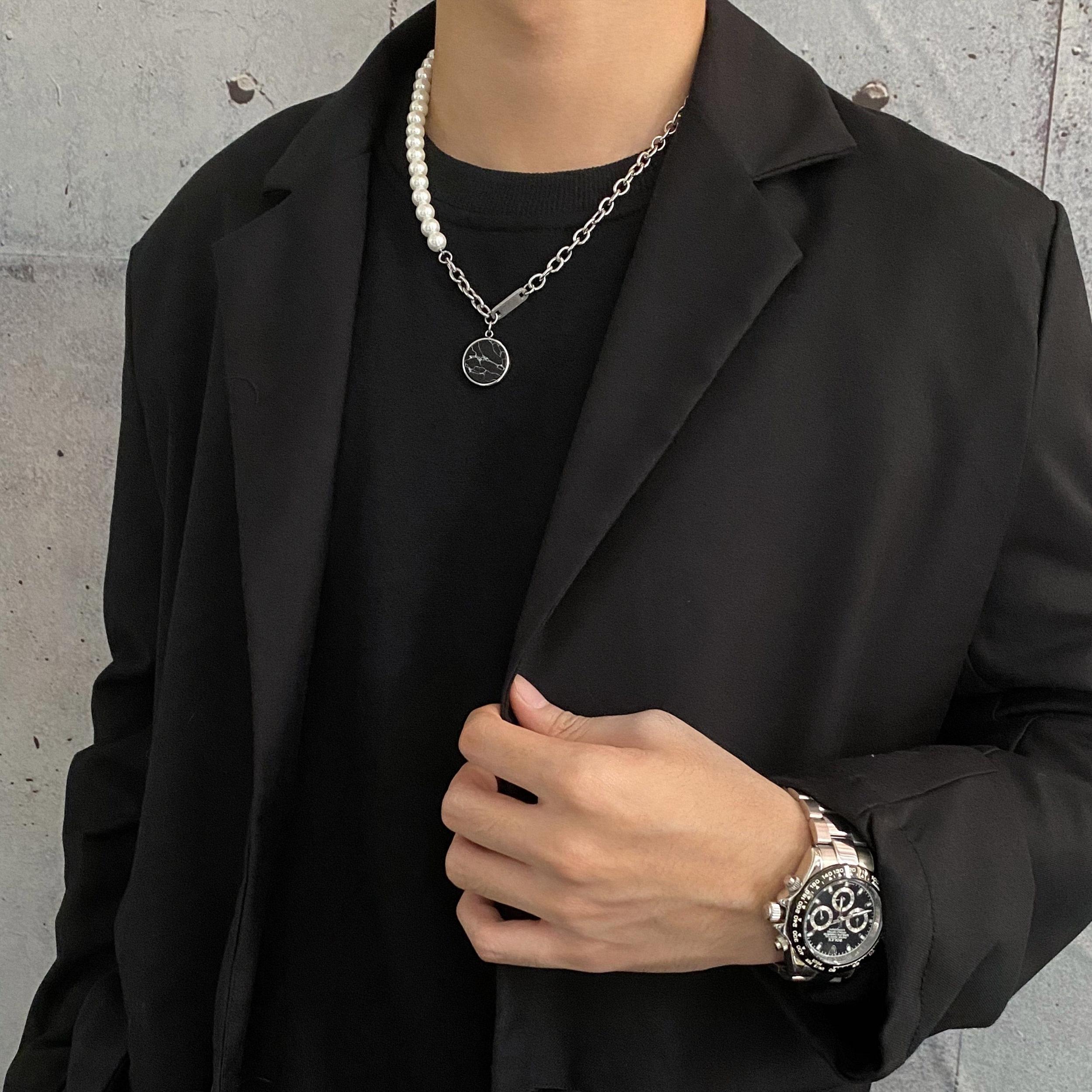 PENDANT HALF PEARL CHAIN NECKLACE Product Image