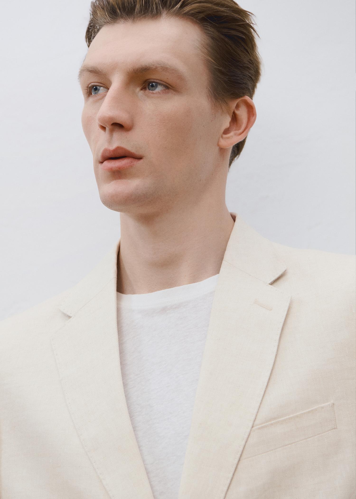 Amalfi 100% linen slim-fit suit blazer - Men | MANGO USA Product Image
