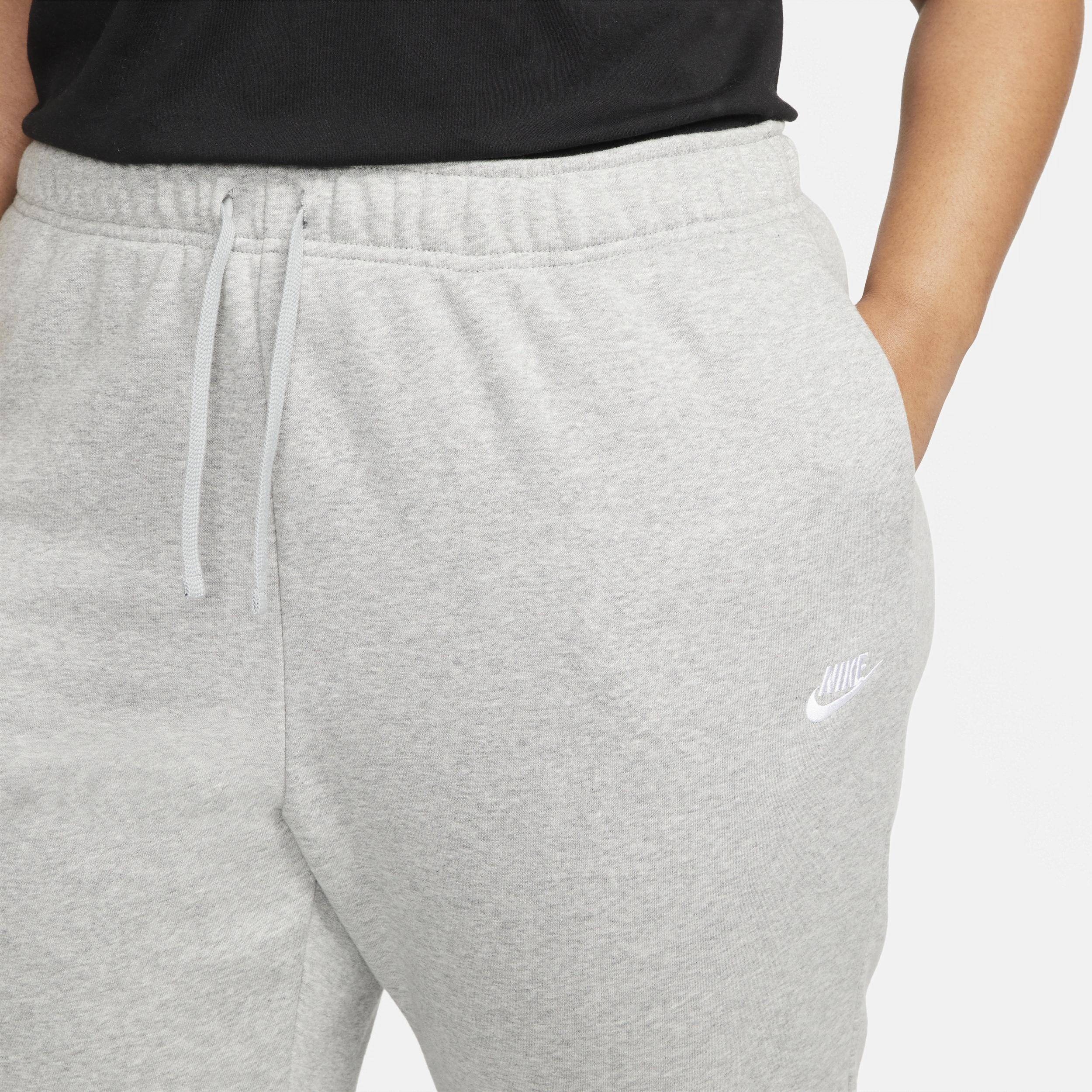 Nike Sportswear Club Fleece Women's Mid-Rise Oversized Sweatpants (Plus Size) Product Image