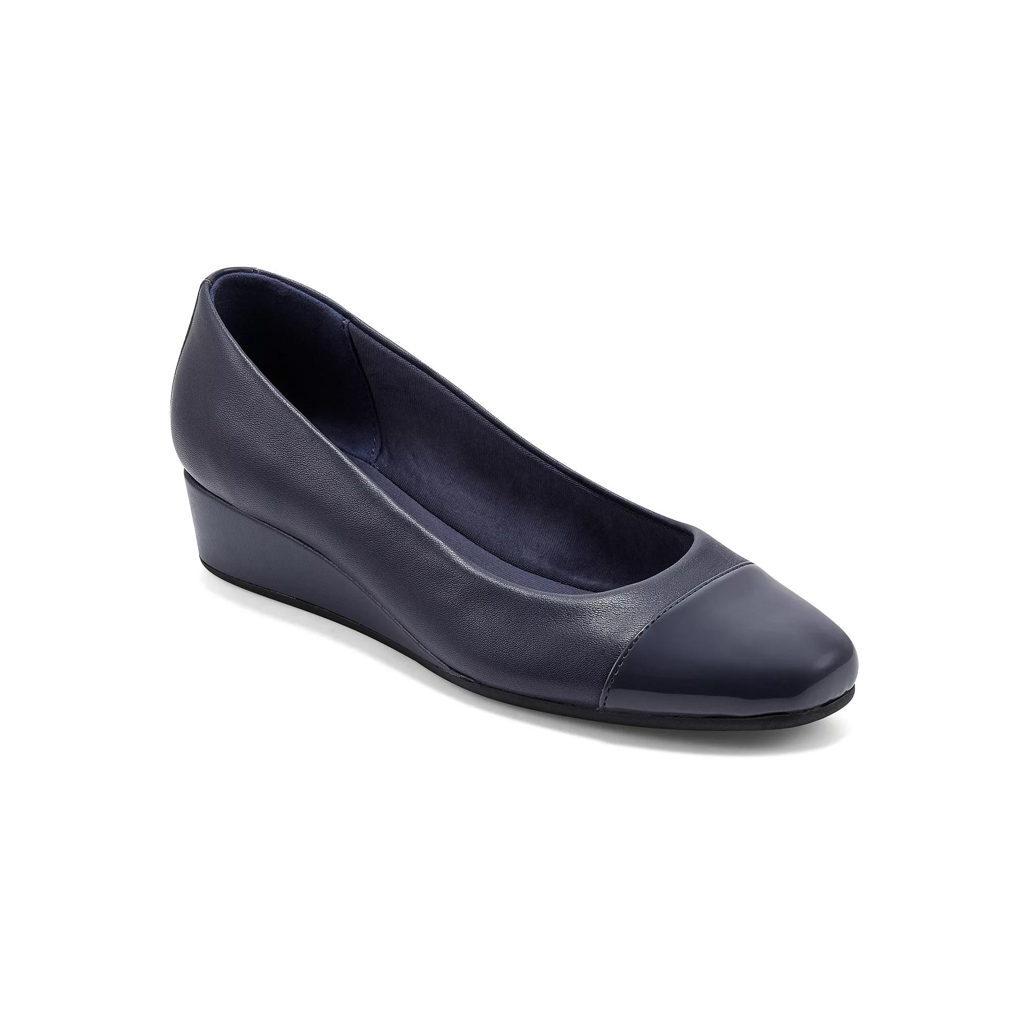 Easy Spirit Gracey Women's Low Wedge Dress Pumps,  Product Image