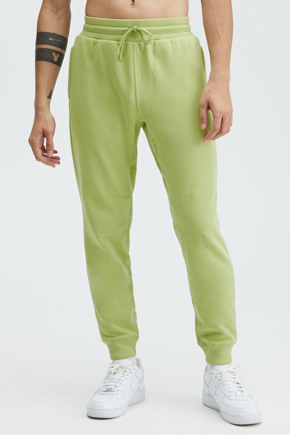 Fabletics Men The Go-To Jogger male Fennel Size L Product Image