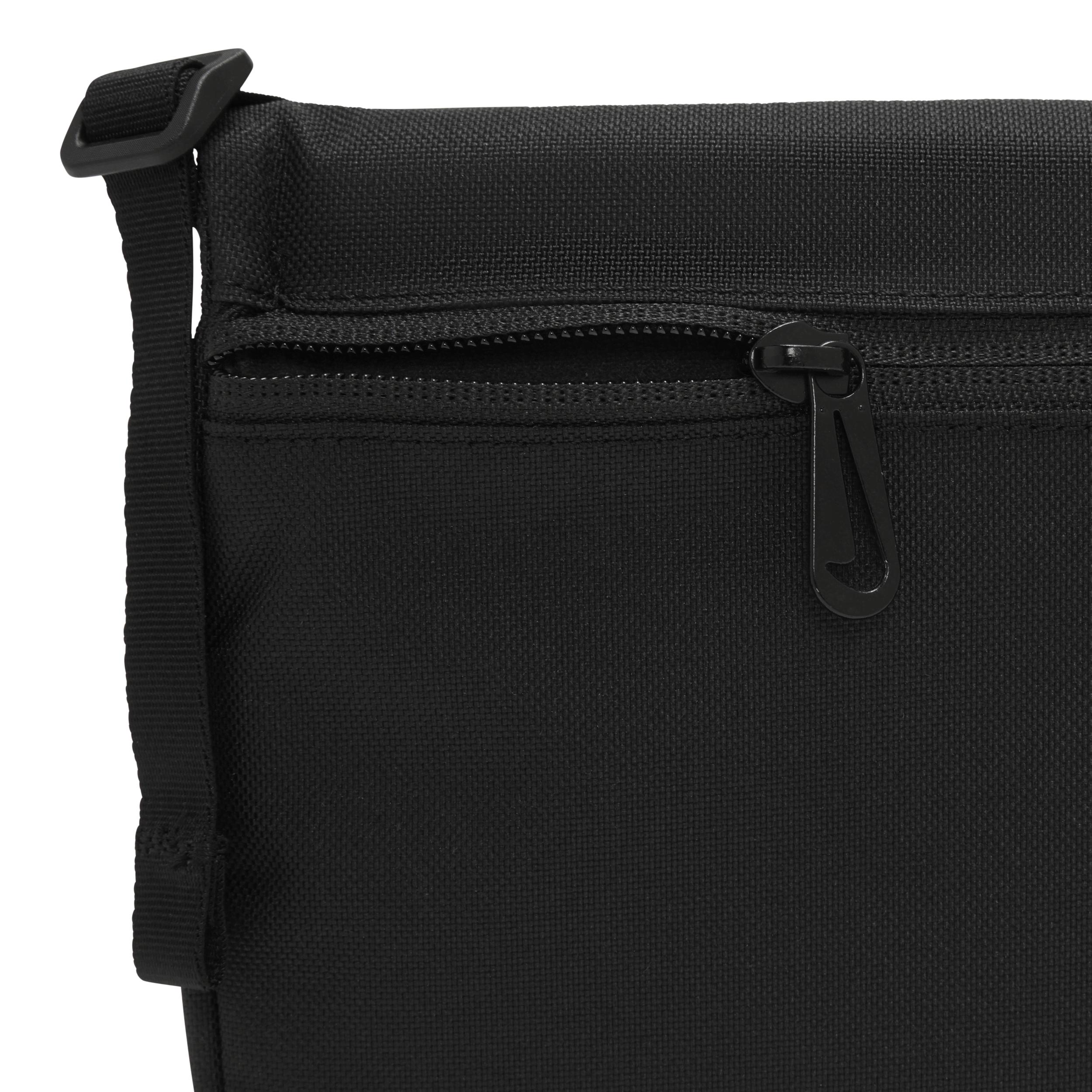 Women's Nike Sportswear Futura 365 Crossbody Bag (3L) Product Image