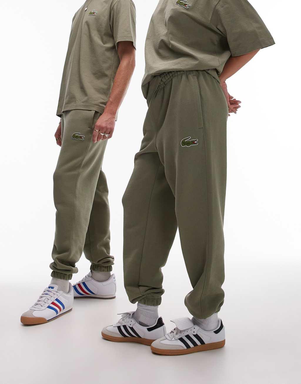 Lacoste logo sweatpants in khaki  Product Image