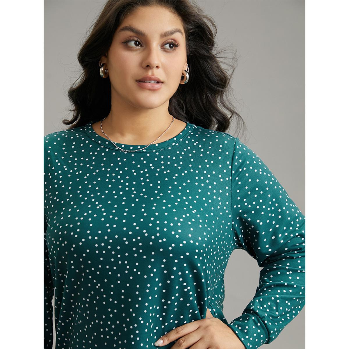 Plus Size Polka Dot Contrast Basic T-shirt Arctic Women Casual Printed Polka Dot Round Neck Dailywear T-shirts BloomChic 14-16/1X Product Image