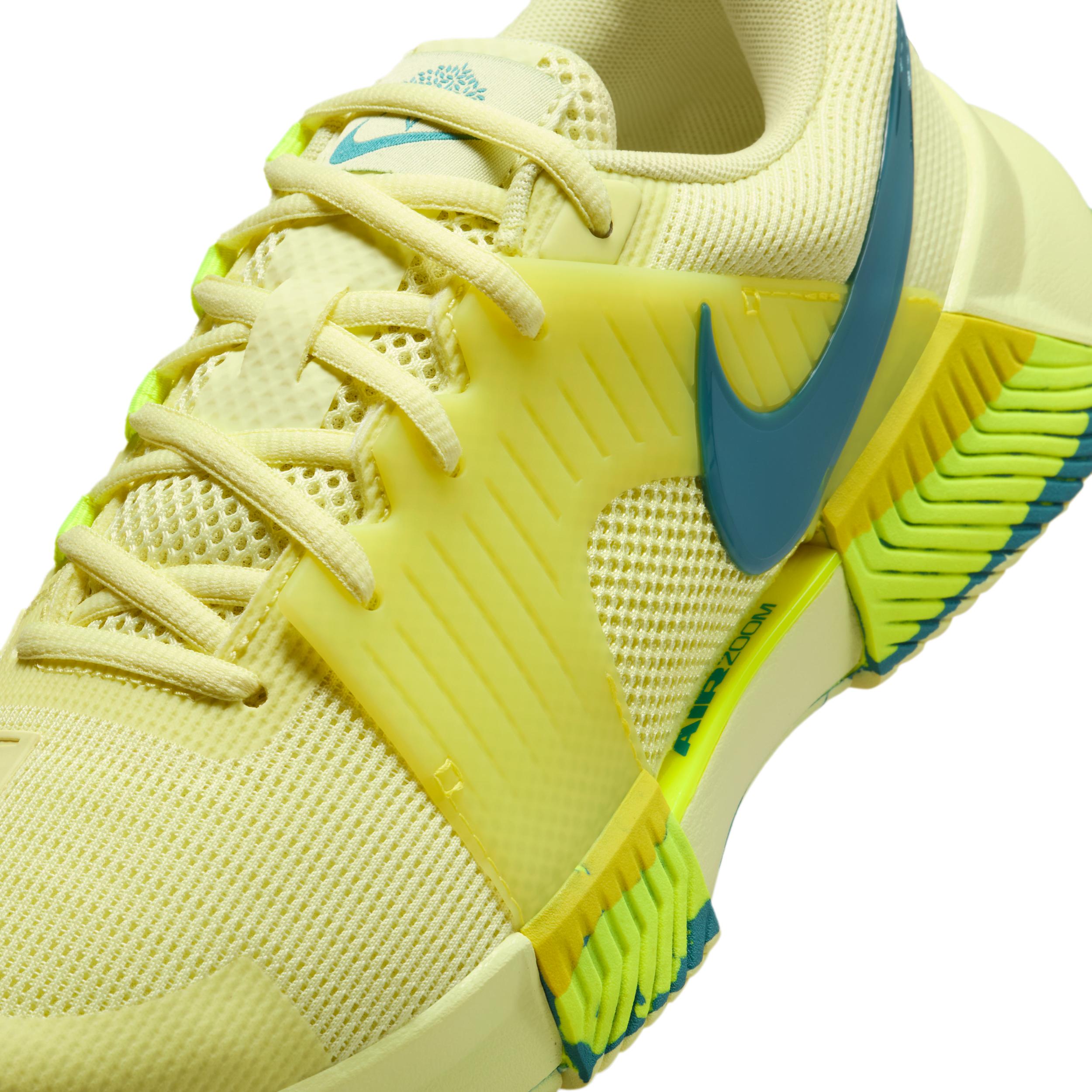 Nike GP Challenge 1 Premium Women's Hard Court Tennis Shoes Product Image