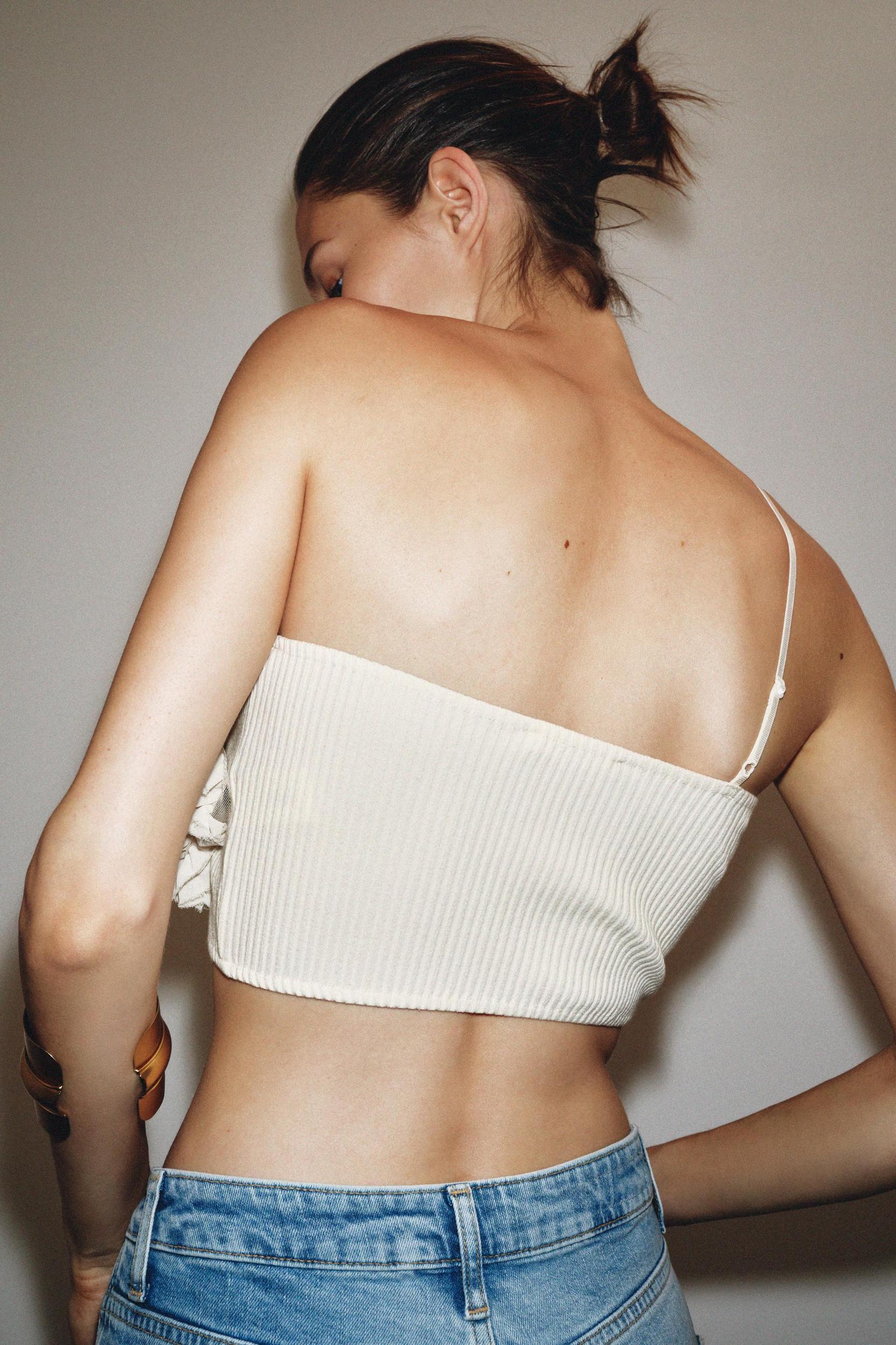 FLOWER CROP TOP Product Image