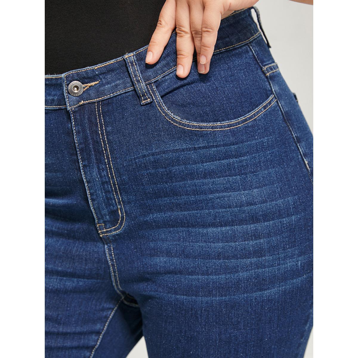 Plus Size Skinny Moderately Stretchy Mid Rise Medium Wash Pocket Jeans Women Blue Casual Plain Pocket Medium stretch Pocket Jeans BloomChic 10/M Product Image