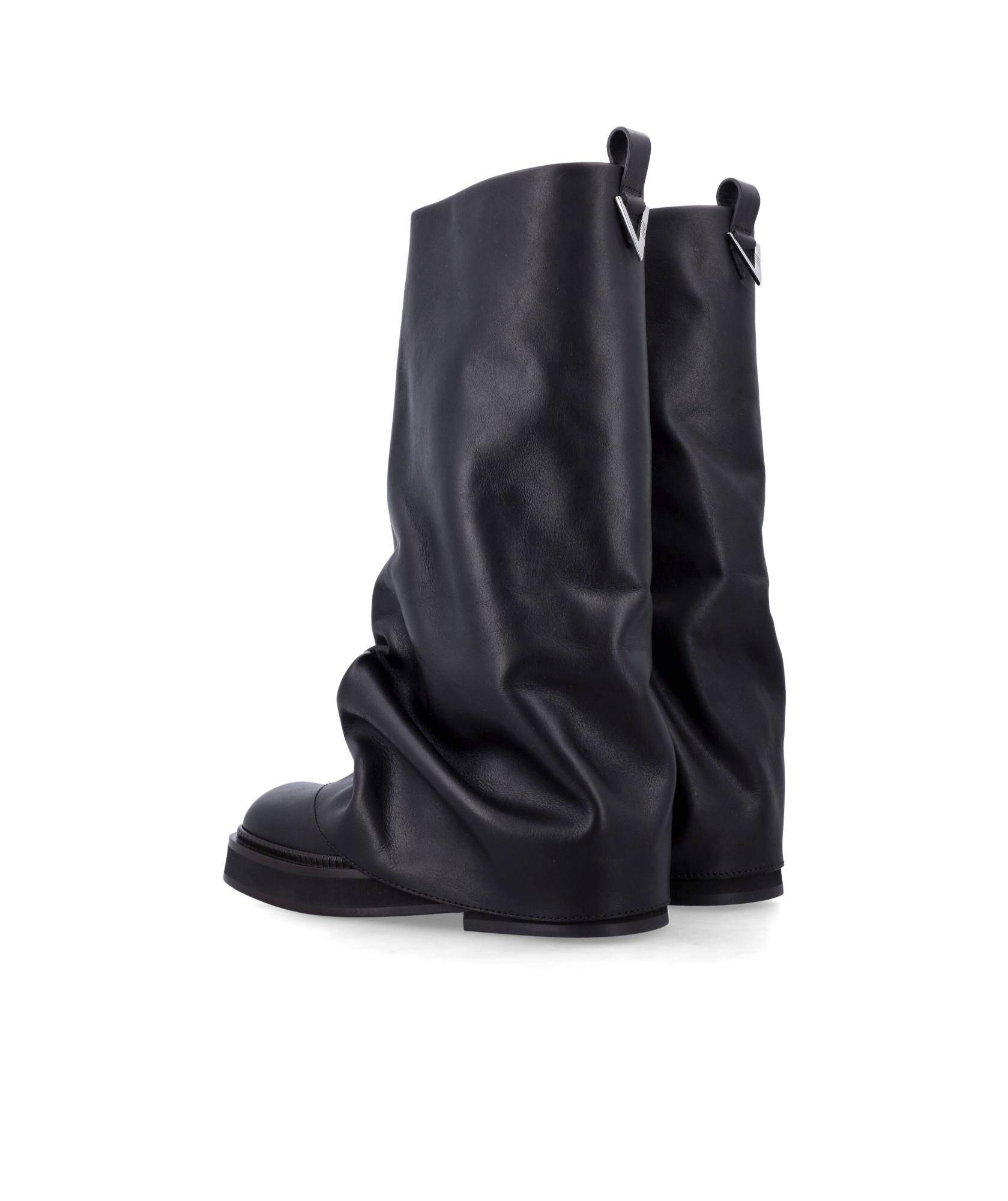 ATTICO Robin Black Boots With Square Toe And Logo Plaque On The Rear In Leather Woman Product Image