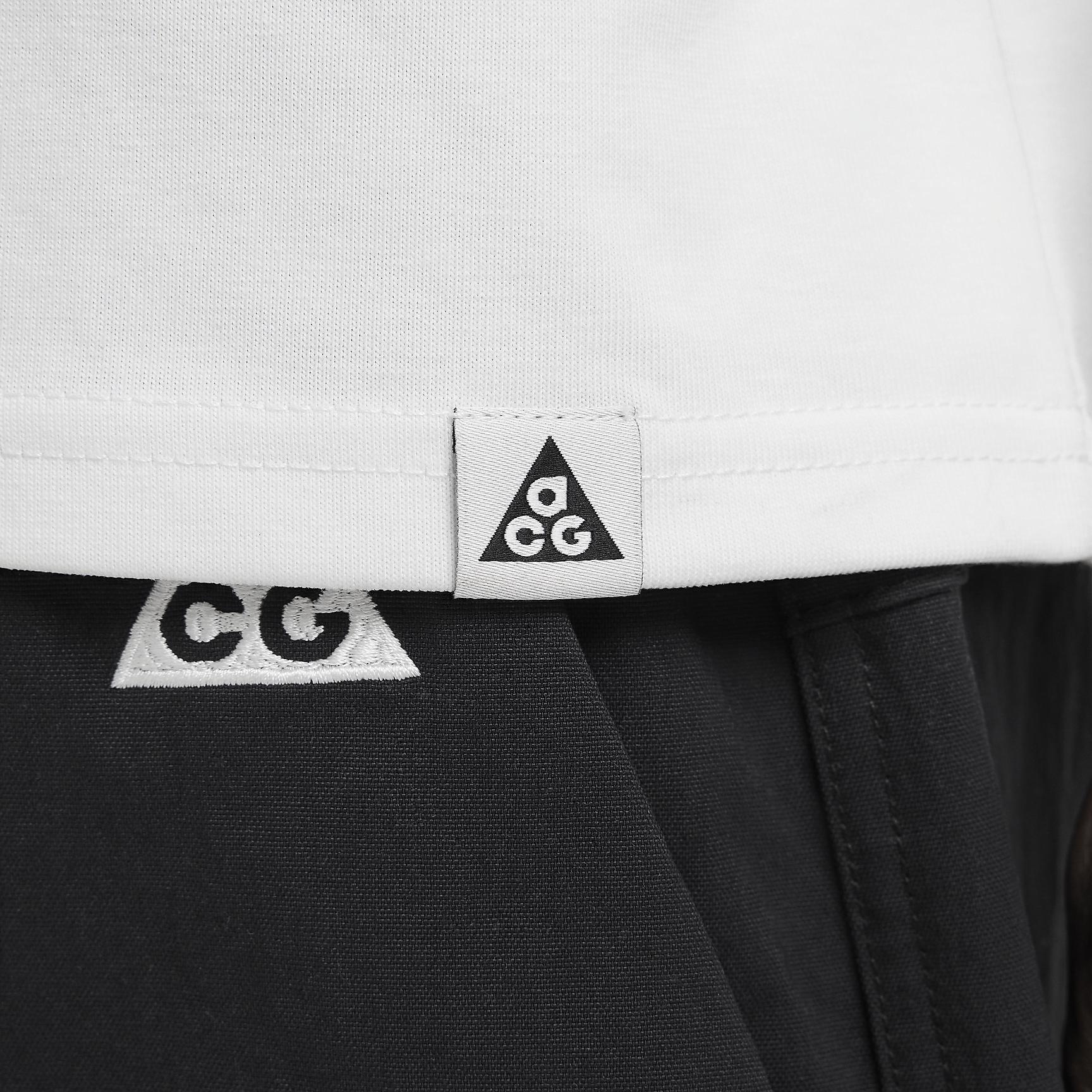 Mens Nike ACG Long-Sleeved T-Shirt | FZ6700-121 Product Image