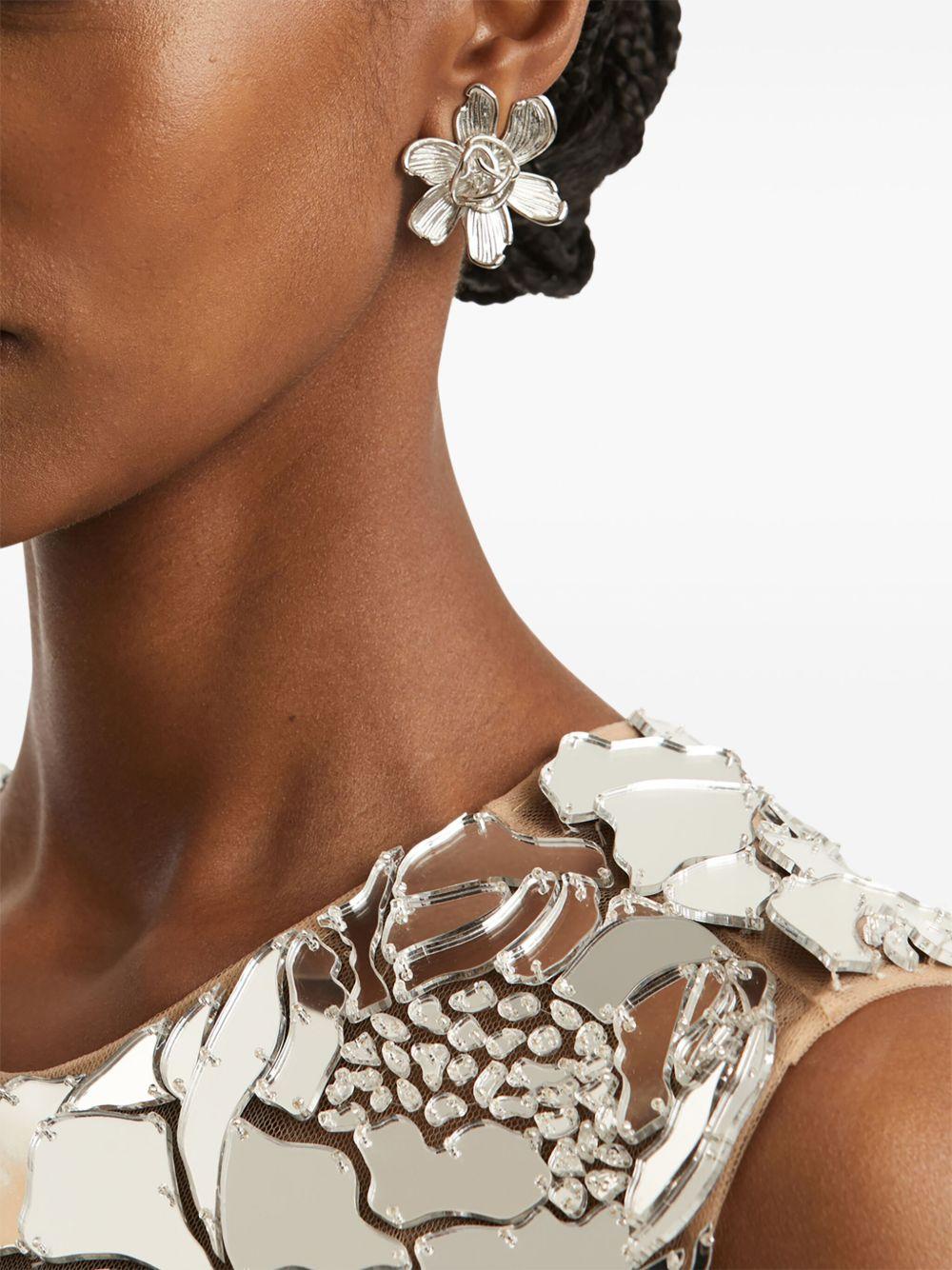 flower-shaped earrings Product Image