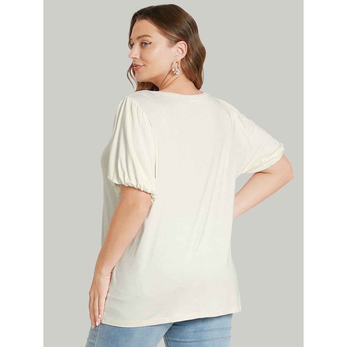 Plus Size Solid Puff Sleeve V Neck T-shirt White Women Elegant Plain V-neck Dailywear T-shirts BloomChic 30/6X Product Image