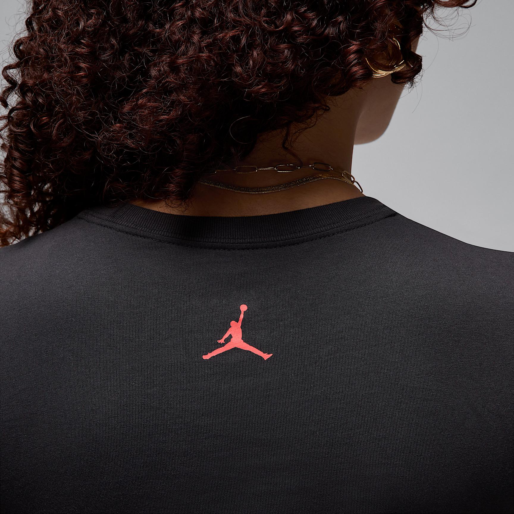 Jordan Essential Women's Slim T-Shirt Product Image